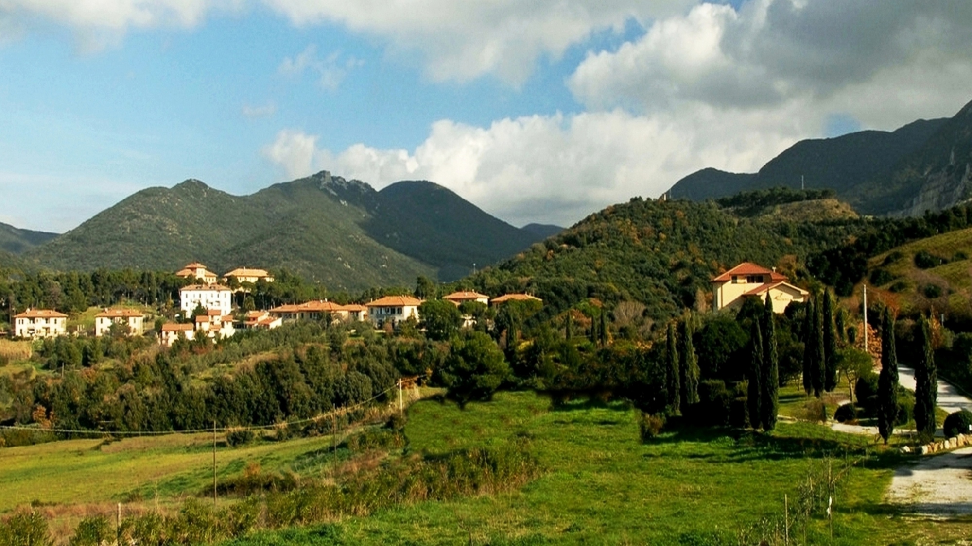 Trekking di 10 km tra San Carlo, Monte Romitorio e Coronato sulla Costa Etrusca