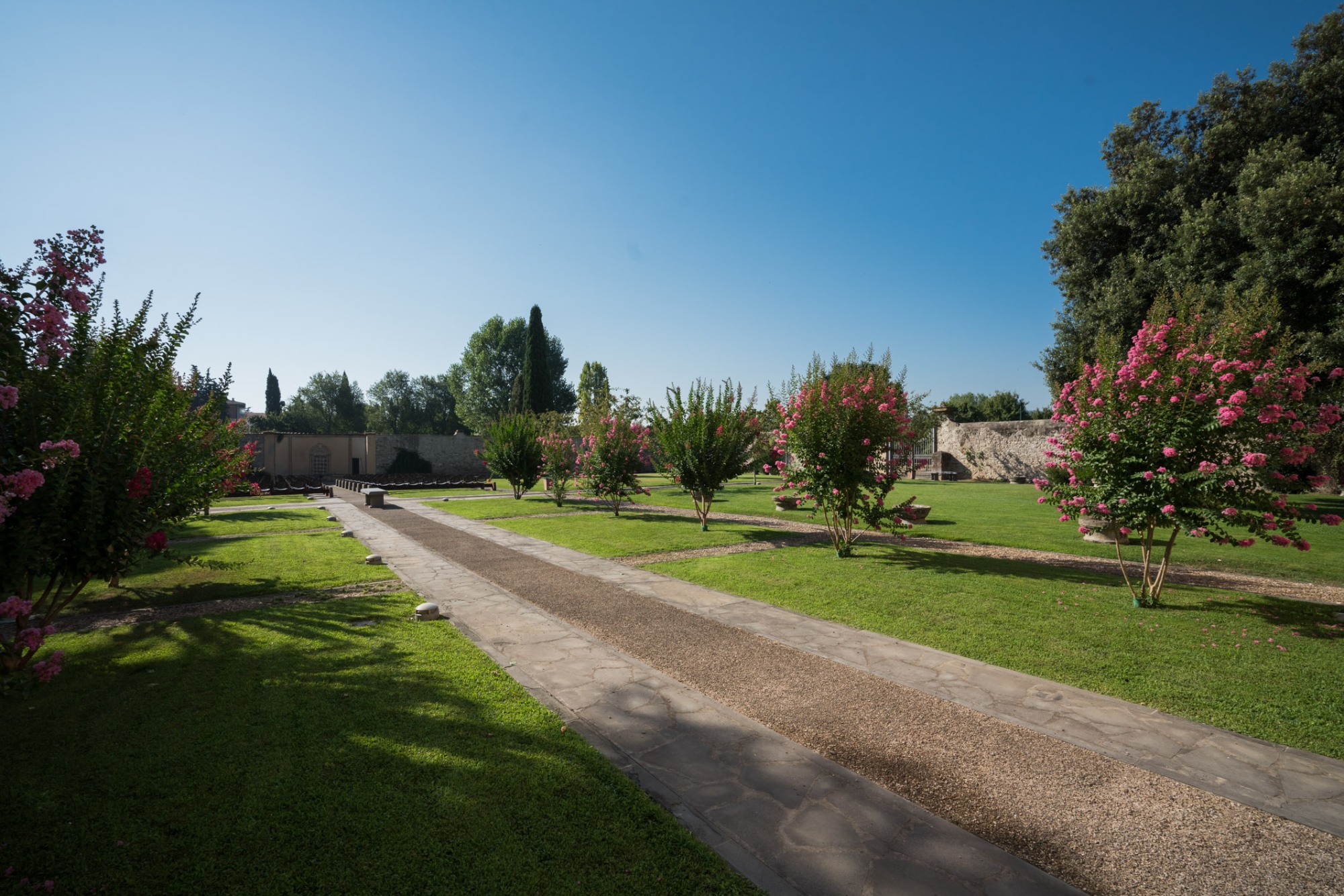 Vista del Pomario del Castello dell'Acciaiolo