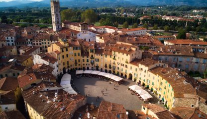 Discover Lucca and its countryside by bike