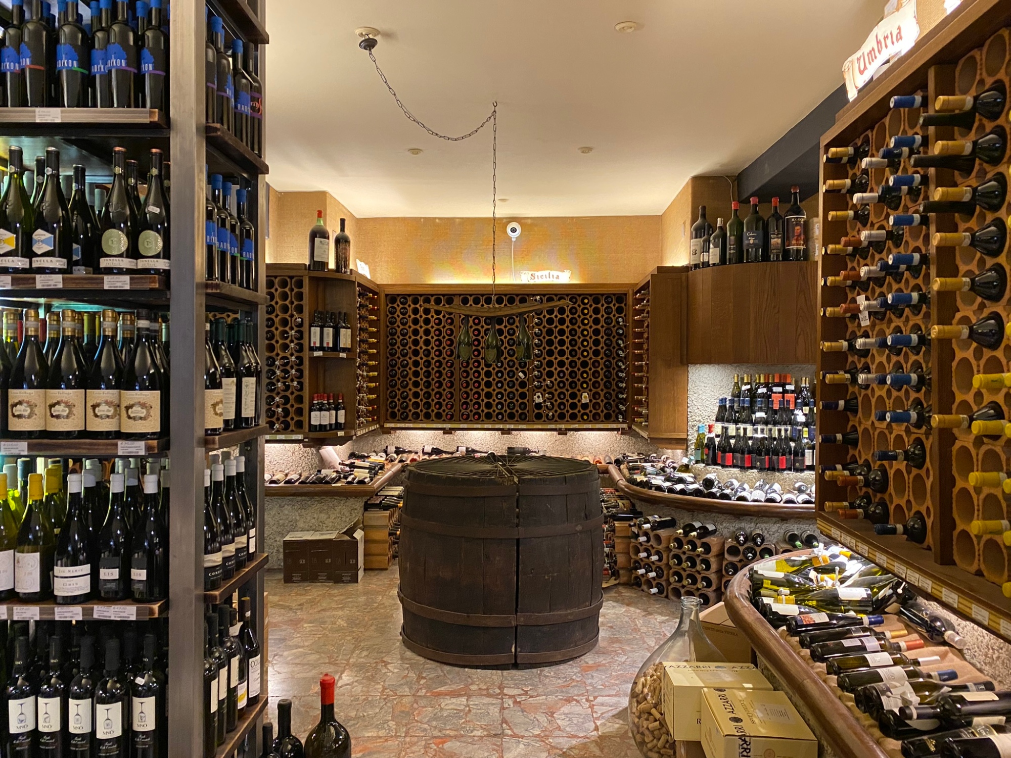Wine tasting experience in the heart of Florence