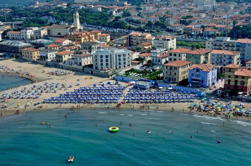 BAGNO NETTUNO | Visit Tuscany