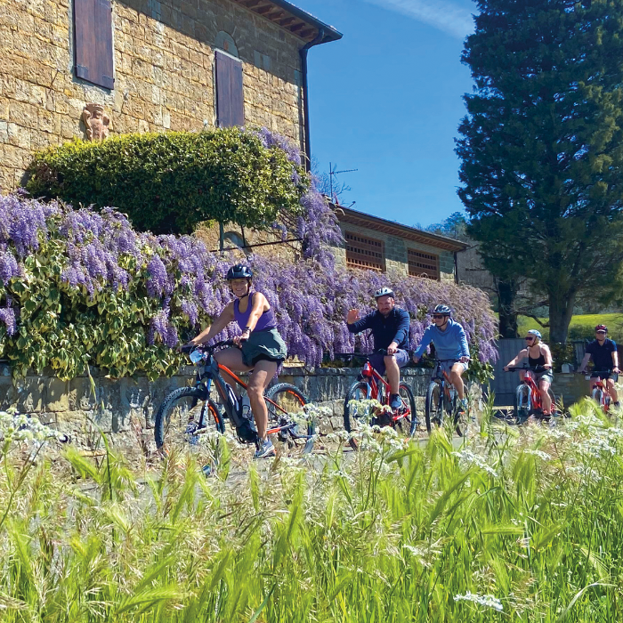 Tour in e-Bike con guida nel Chianti Rufina, a due passi da Firenze