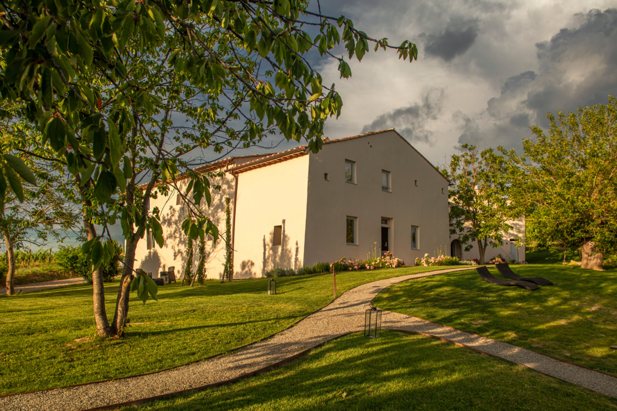 Relais Borgo Elissa, in the heart of the Tuscan hills between Florence and Siena
