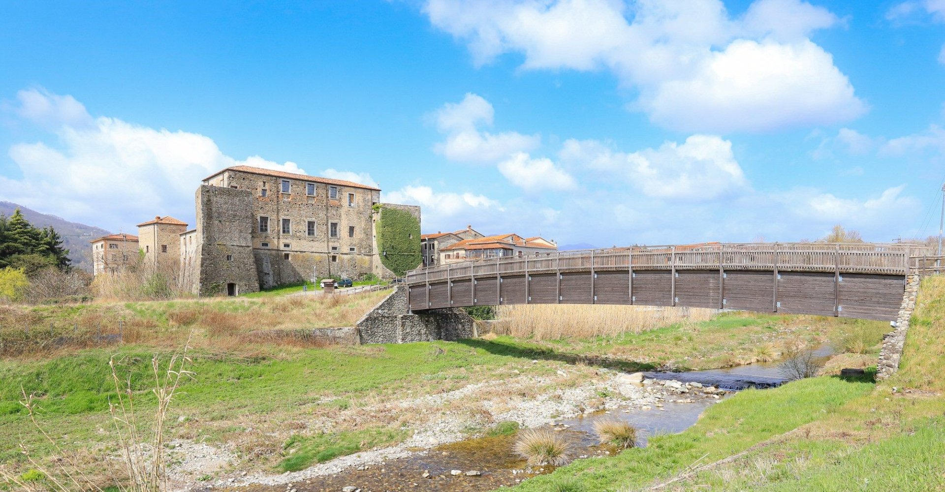 Il Castello di Terrarossa Il Castello di Terrarossa