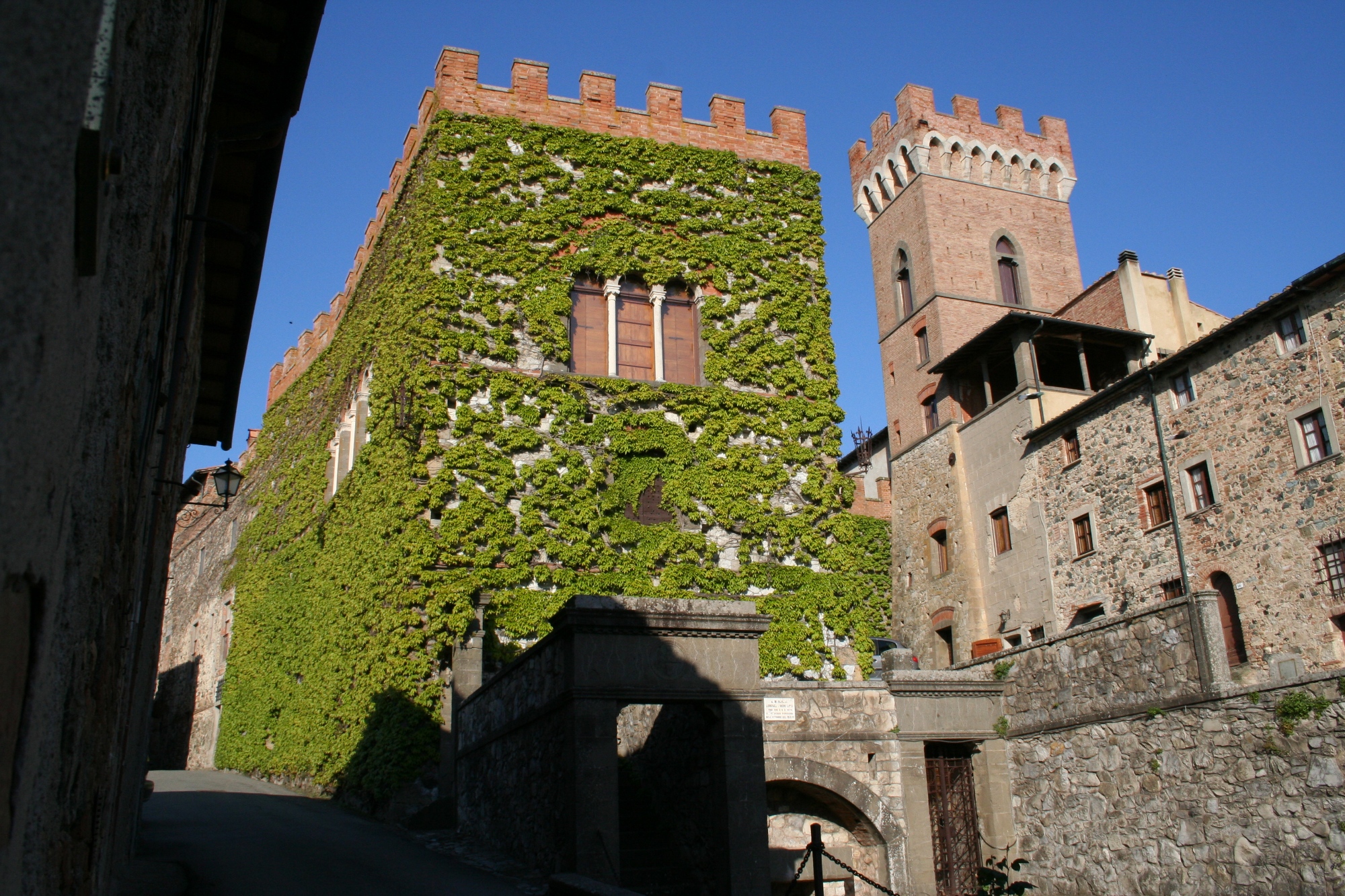 Querceto Tradition and wine experience at Castello di Querceto | Visit Tuscany