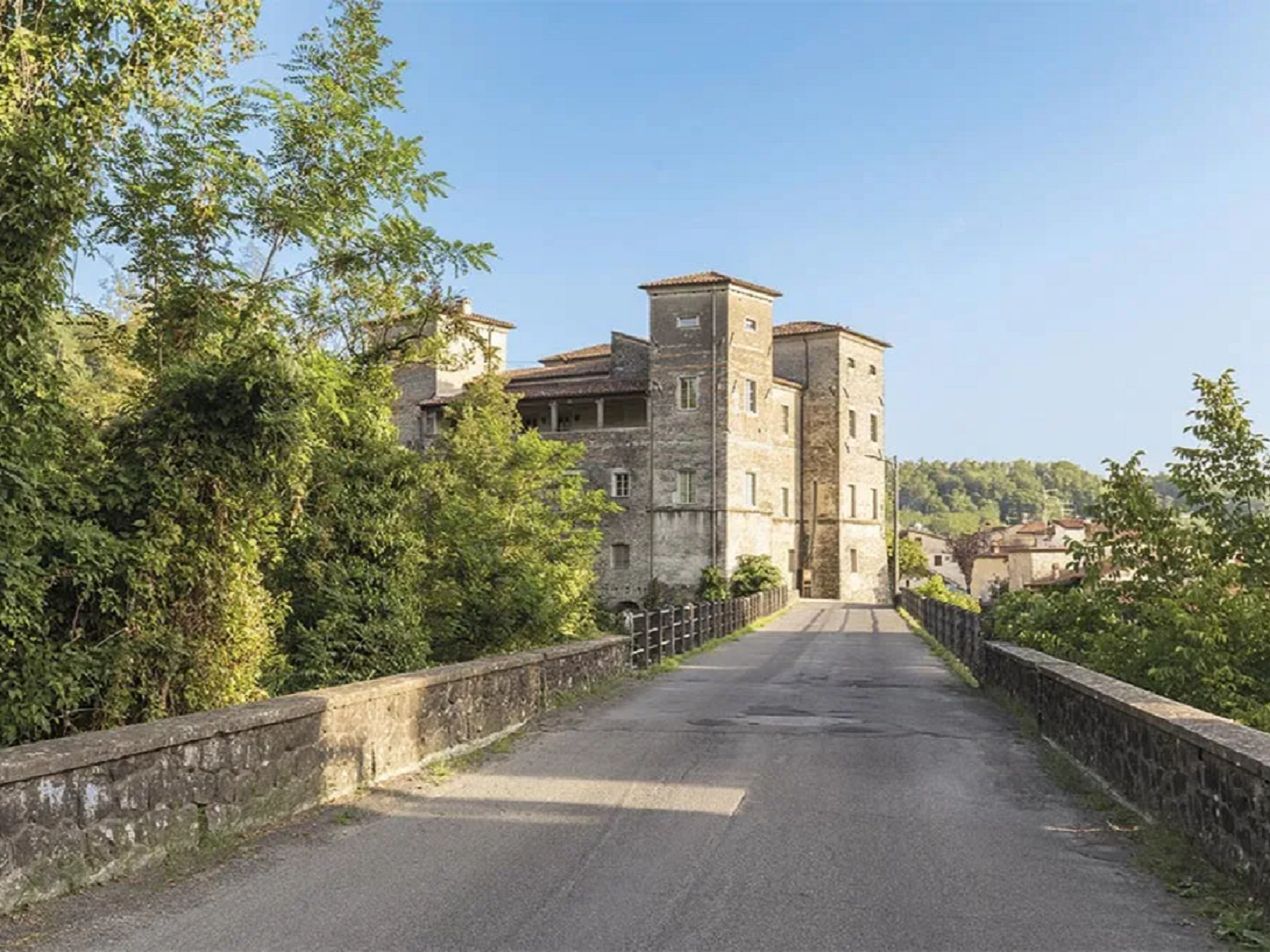 Castillo Malaspina de Pontebosio