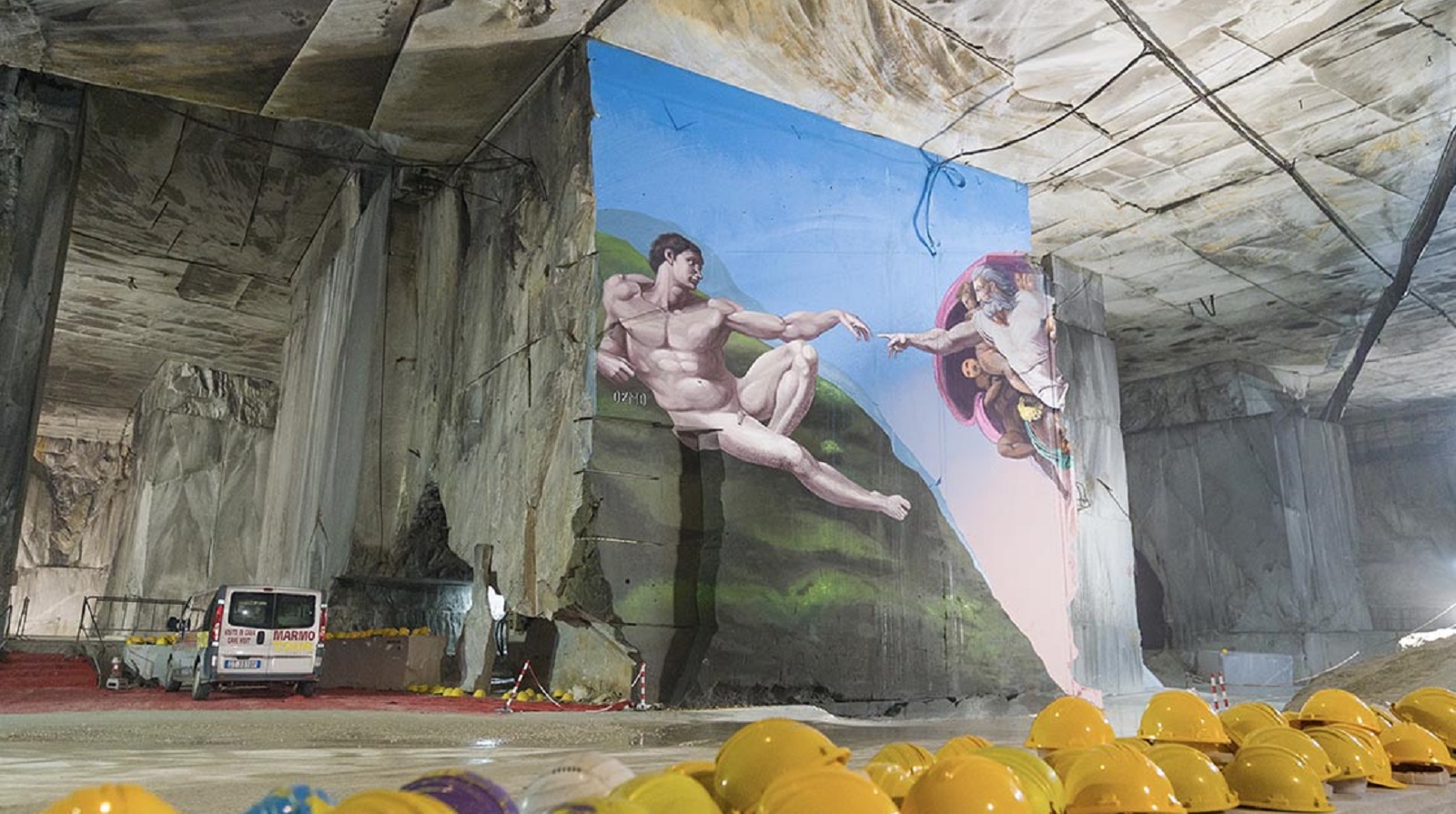 Carrara cava Ravaccione, murale di ozmo