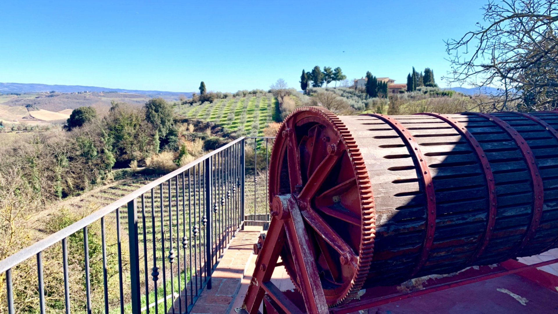 From Florence to Chianti area guided tour to visit a winery
