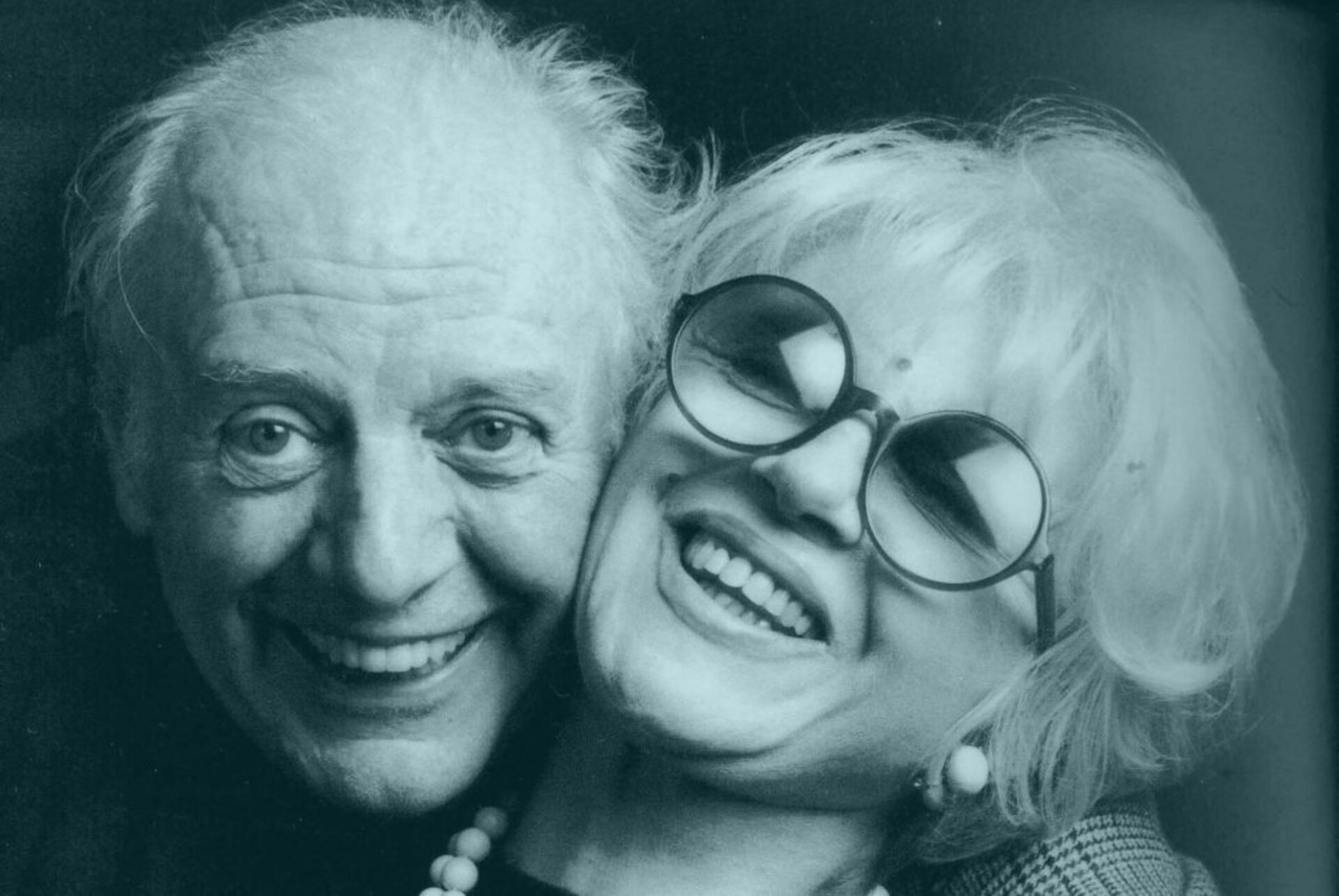 Immagine di Dario Fo e Franca Rame vicini e sorridenti