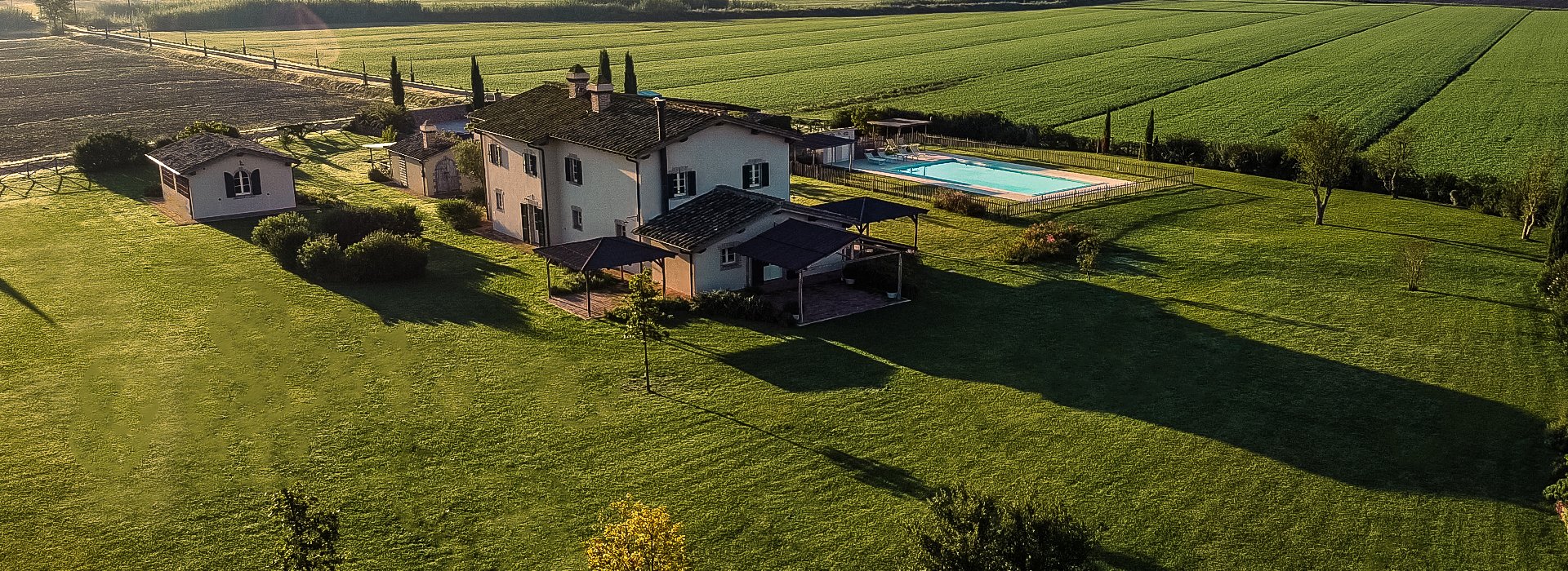 Villa di lusso con piscina privata nella campagna Toscana