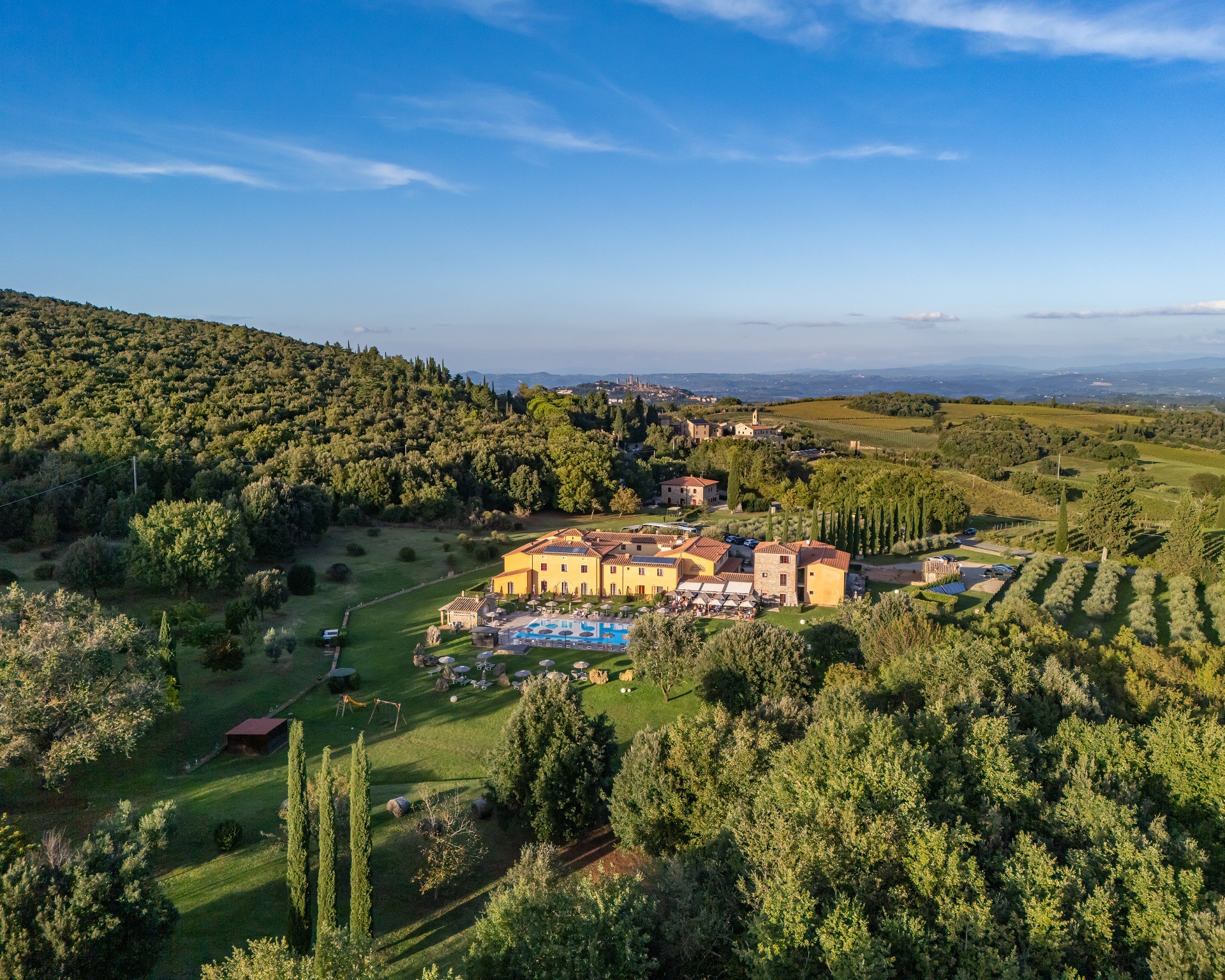 Soggiorno con cena romantica nel parco a San Gimignano