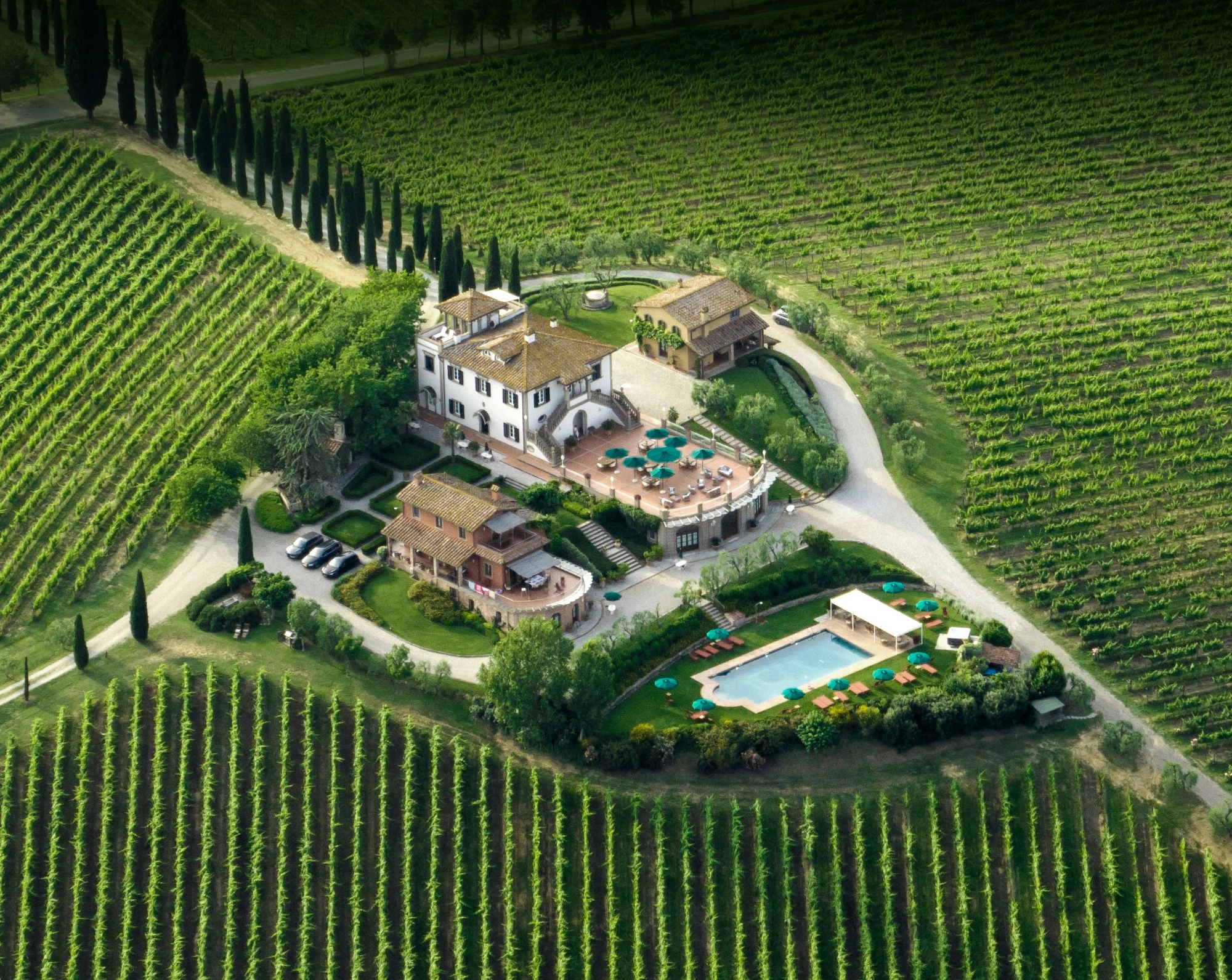 Soggiorno settimanale a Poggio al Casone prestigioso wine resort nella campagna pisana