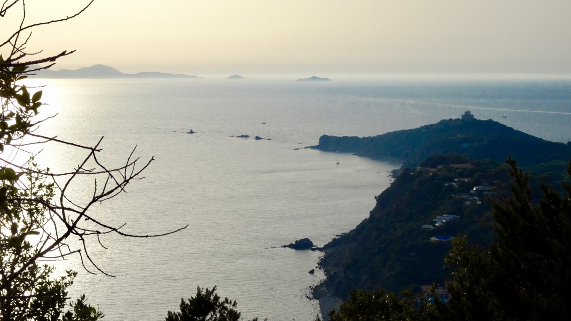 Trekking in Punta Ala. The cliffs overlooking the sea of the Tuscan Archipelago