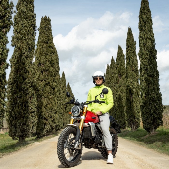 Avventura in scrambler Avventura in scrambler
