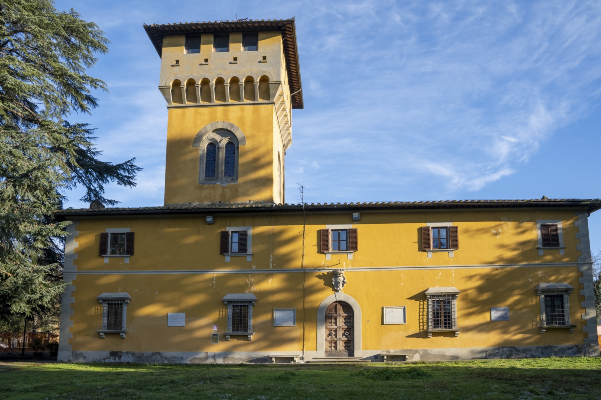 La facciata di Villa Pecori Giraldi