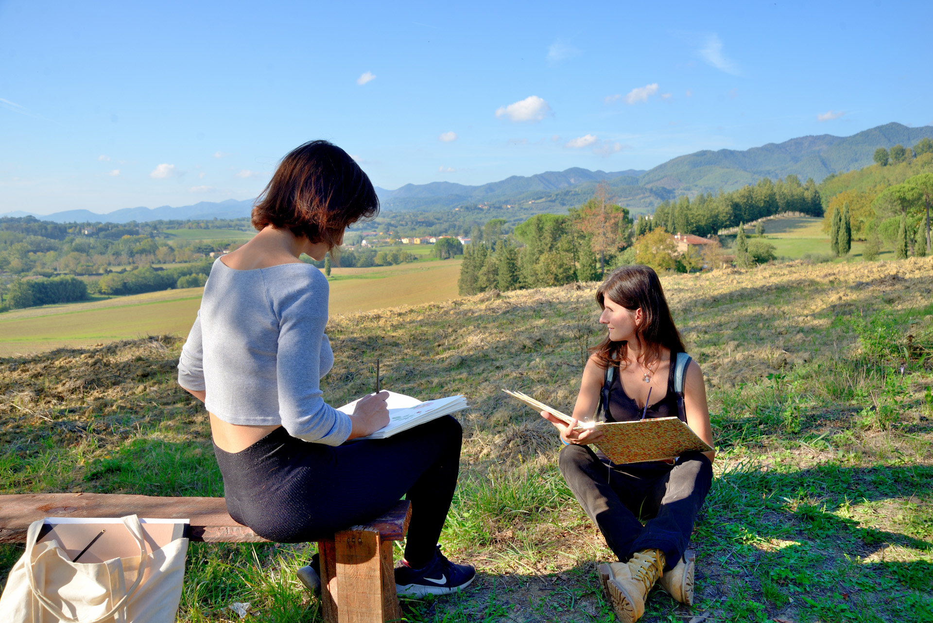 Un'esperienza esclusiva di trekking e disegno nel cuore del Mugello