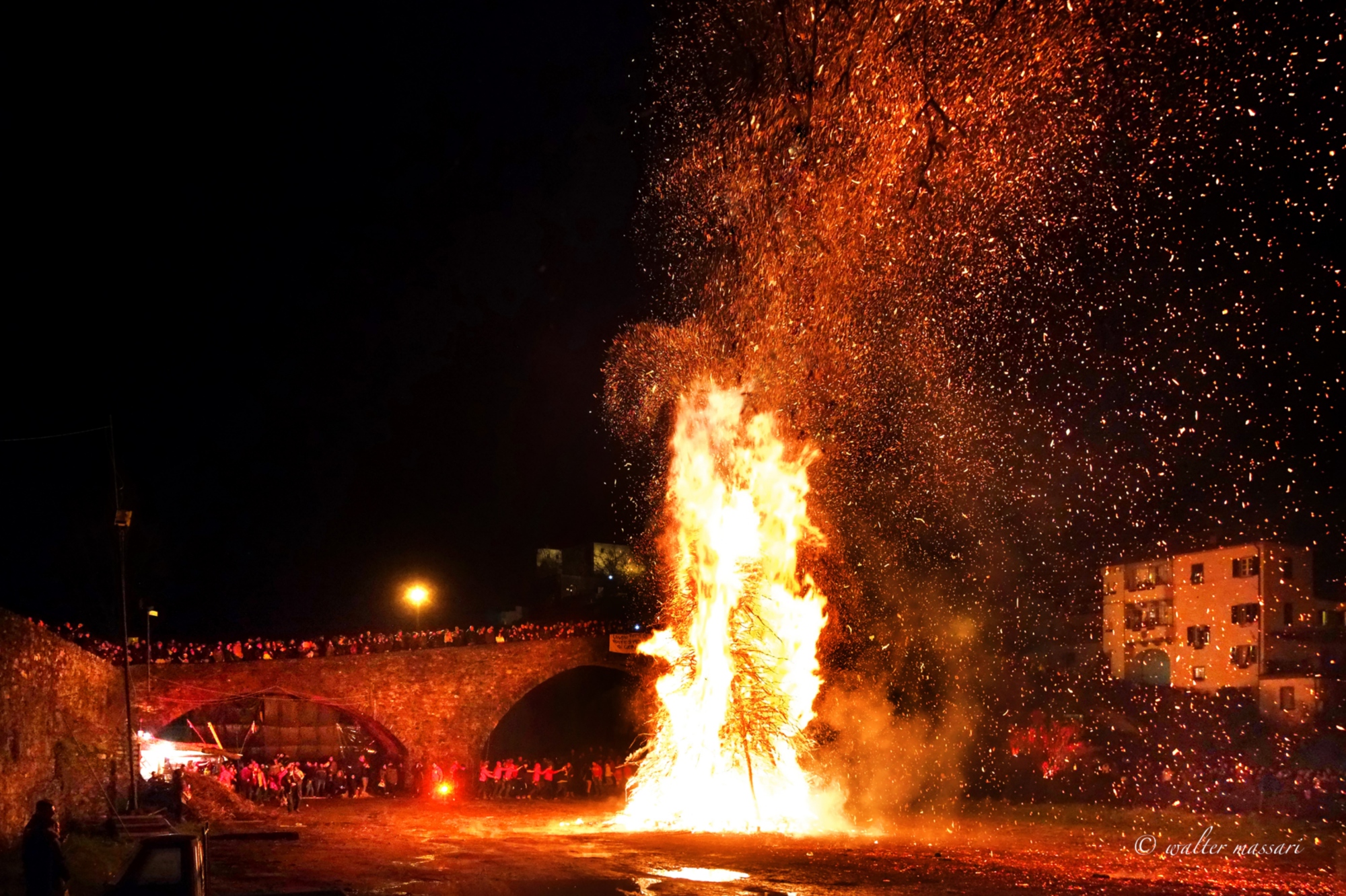 The bonfire of San Geminiano