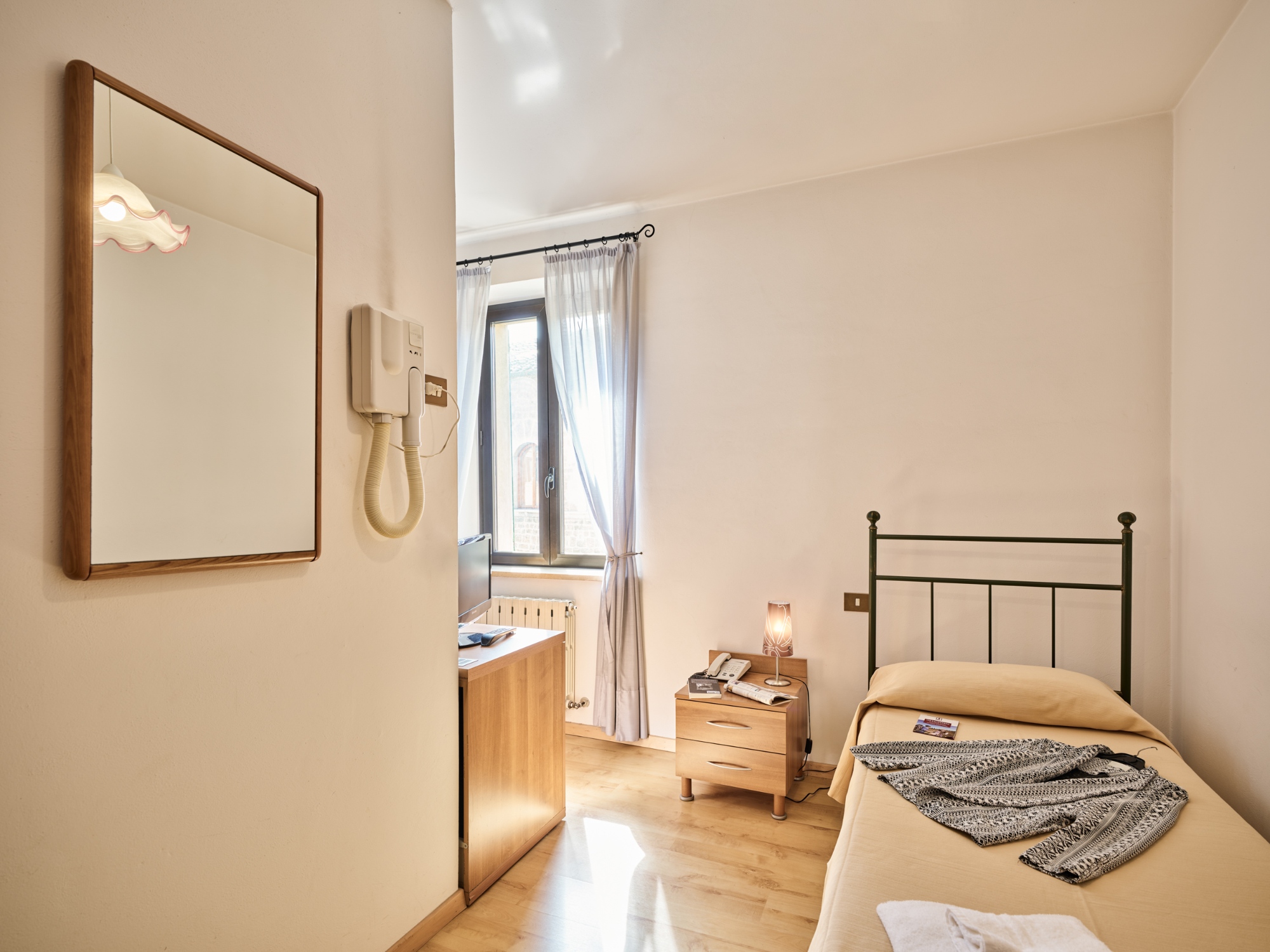 Single hotel room
