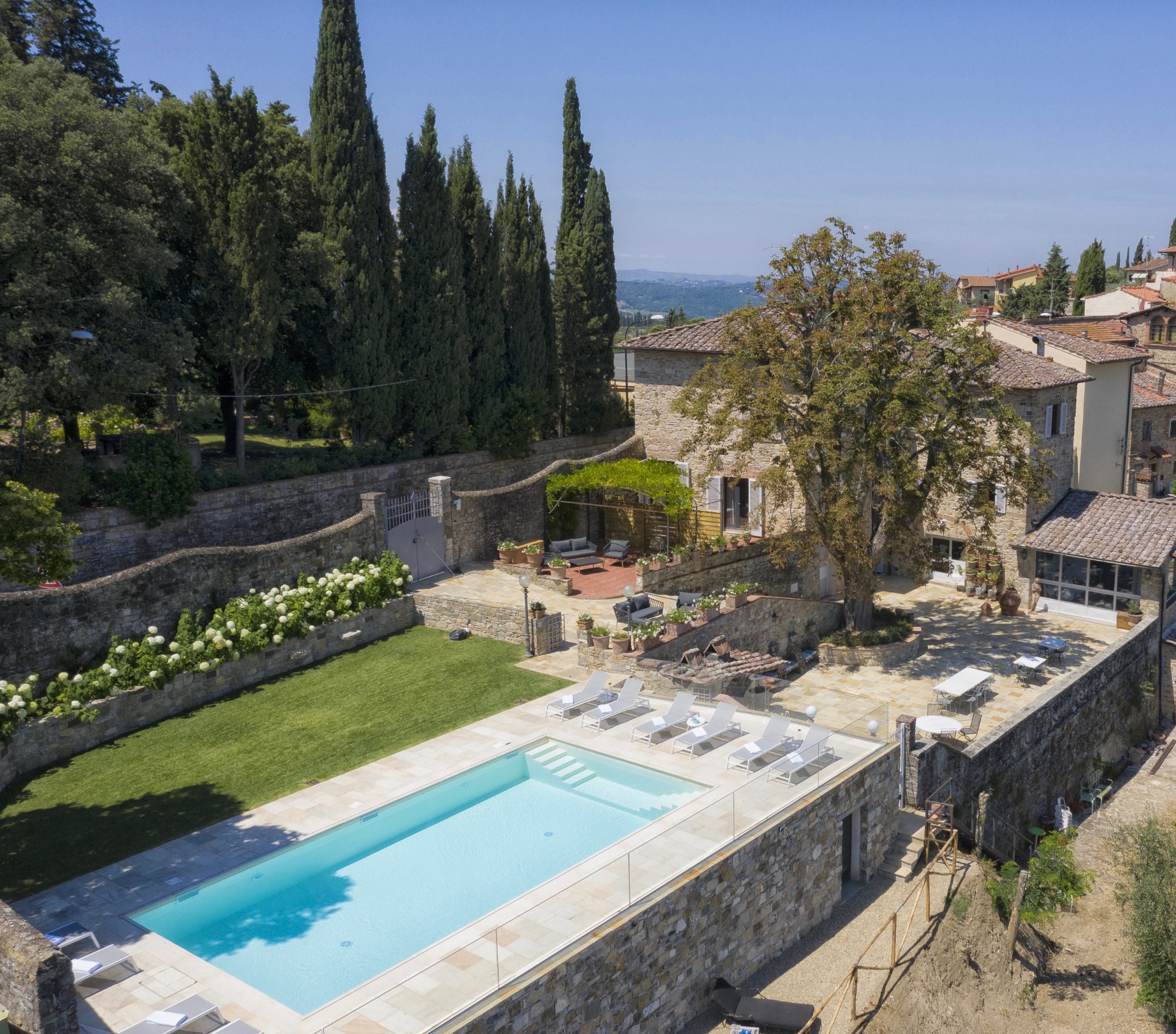 View from above of the pool at Villa la Petraia