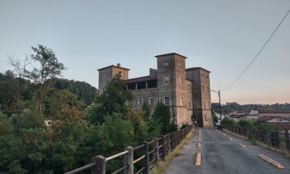Castello di Pontebosio hotel dall'esterno