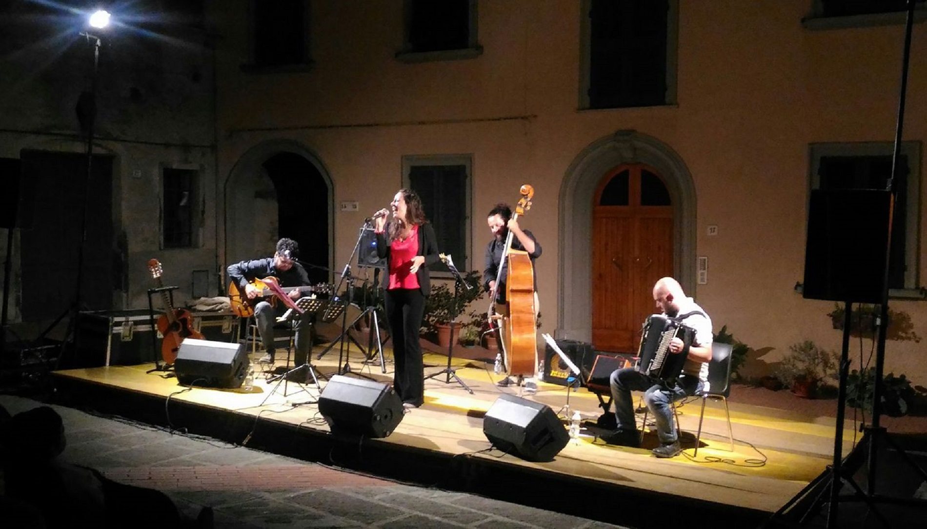 Concerto in Piazza Branchi a Montaione