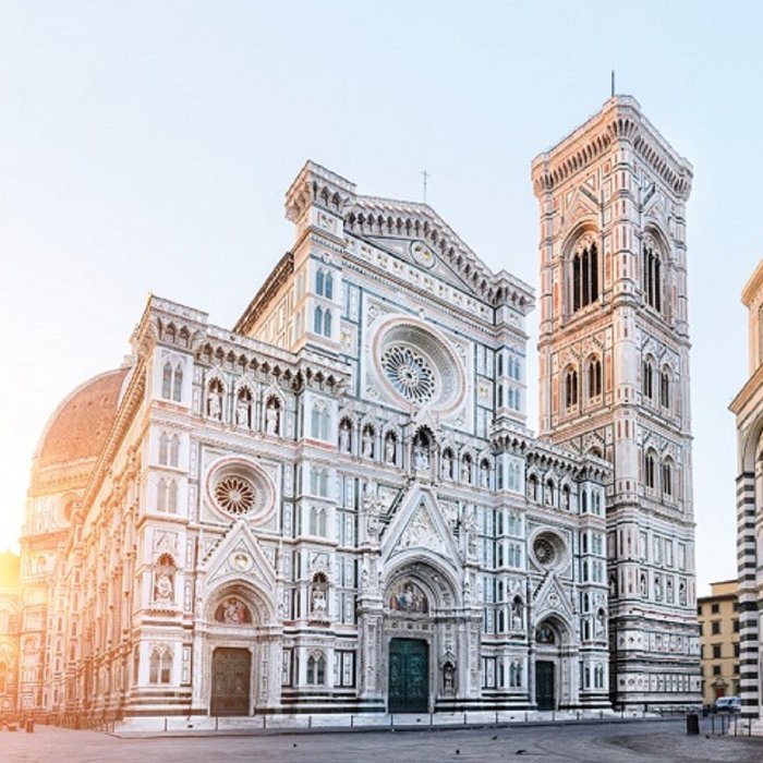 Un tour guidato in bicicletta di 2 ore per scoprire i luoghi più iconici del centro di Firenze