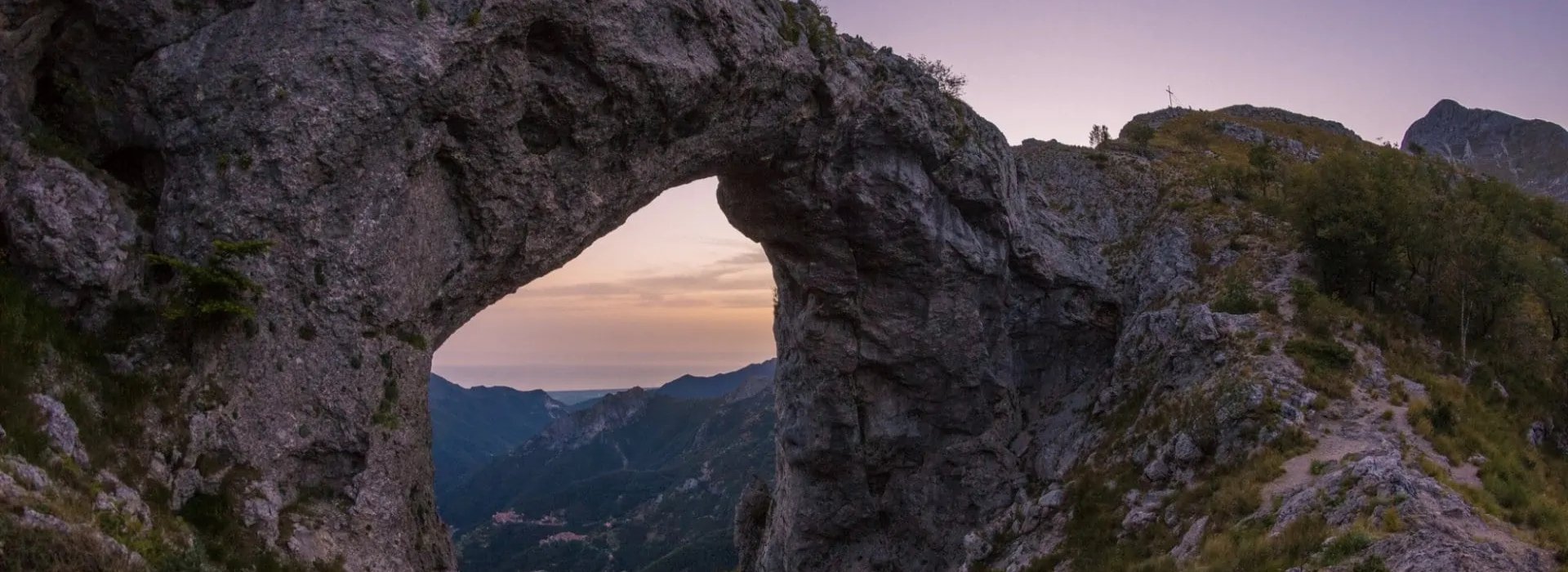 Tour al monte Forato partendo da Stazzema