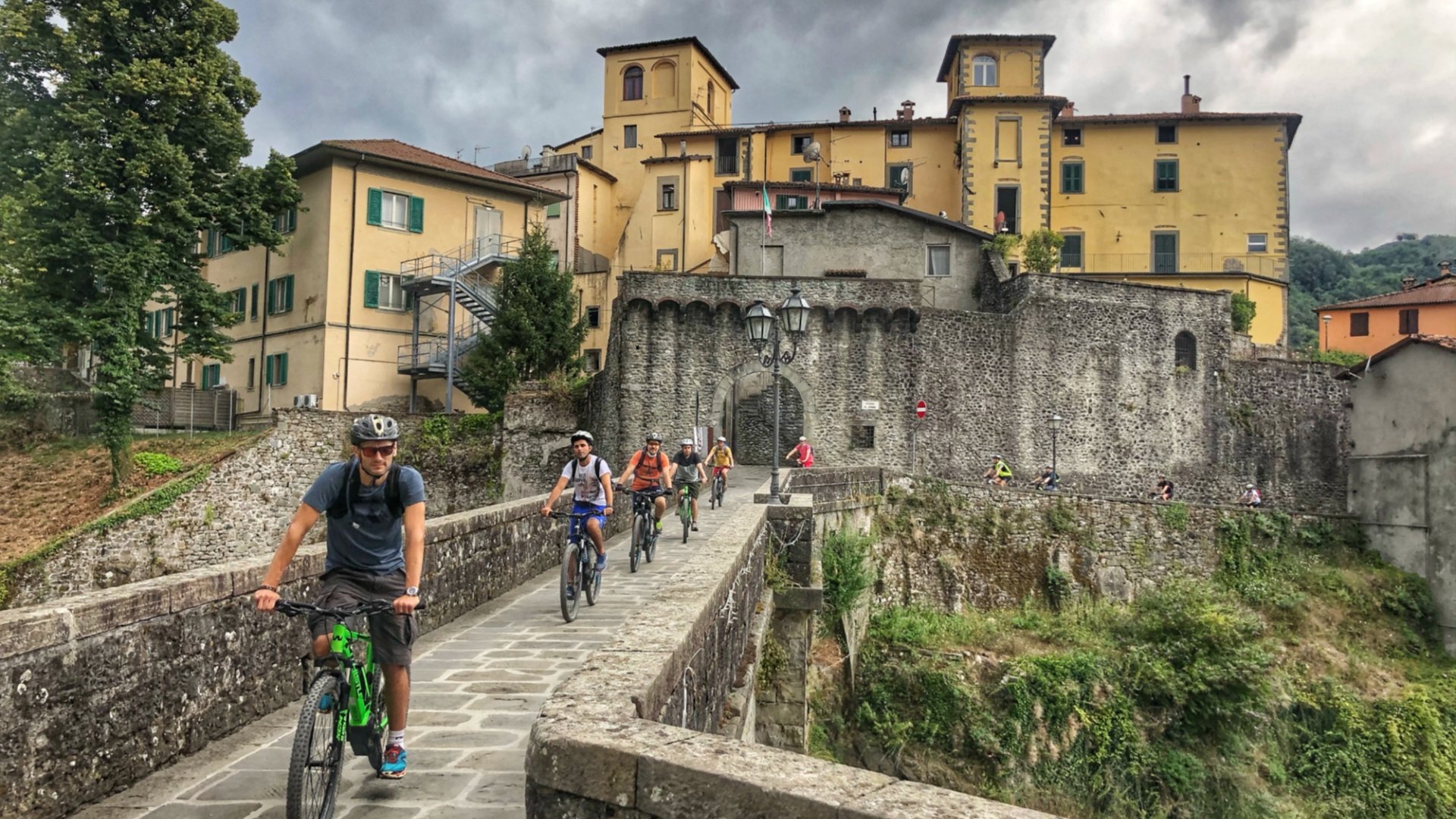 Garfagnana e-bike tour in Tuscany