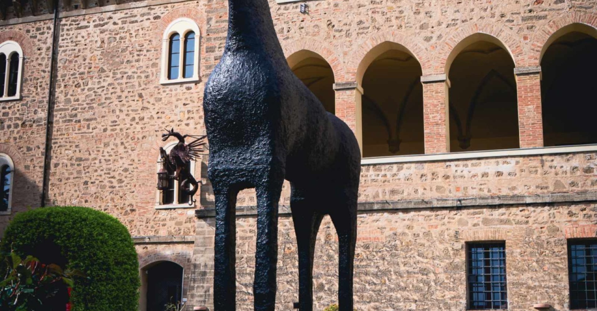 Scultura di animale