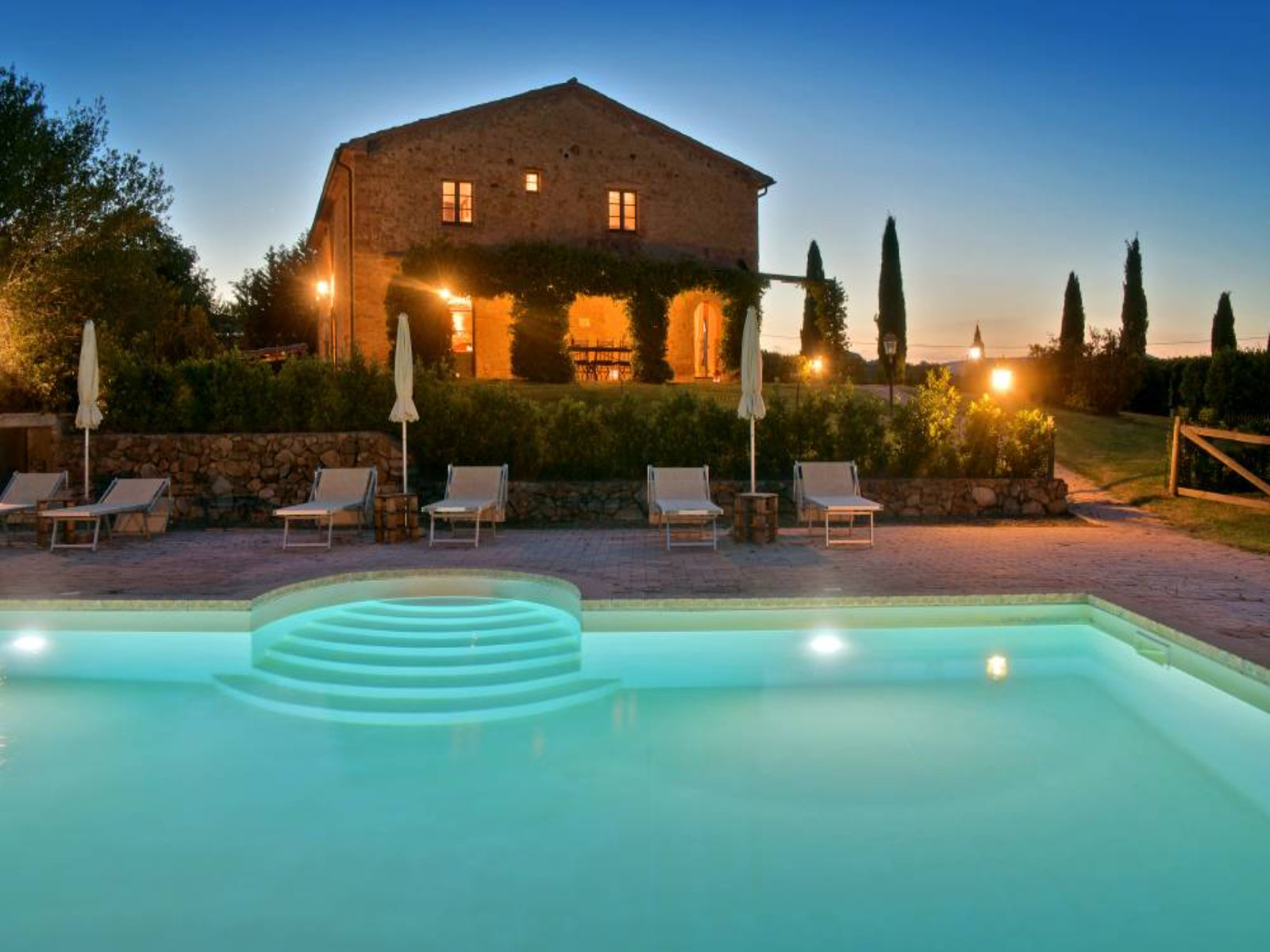 Soggiorno ville con piscina tenuta ricrio
