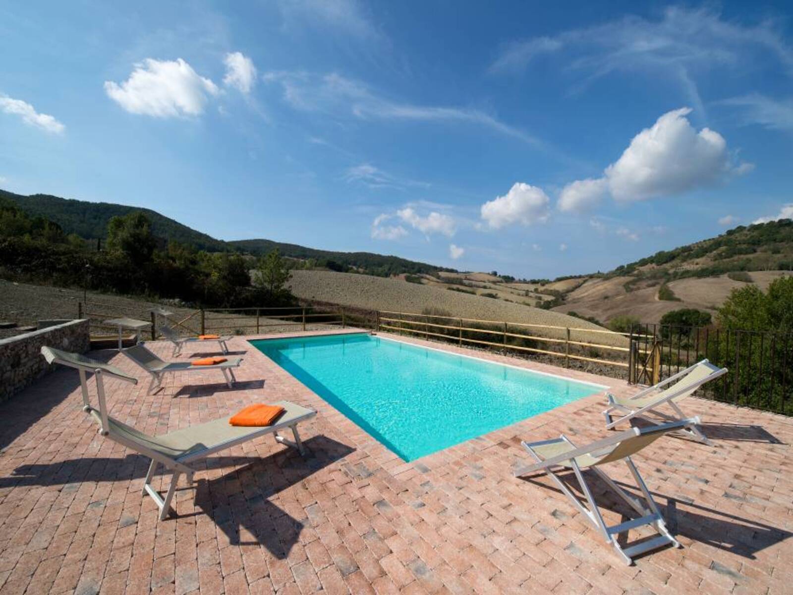 Soggiorno autunnale in Toscana a Podere Casale con piscina