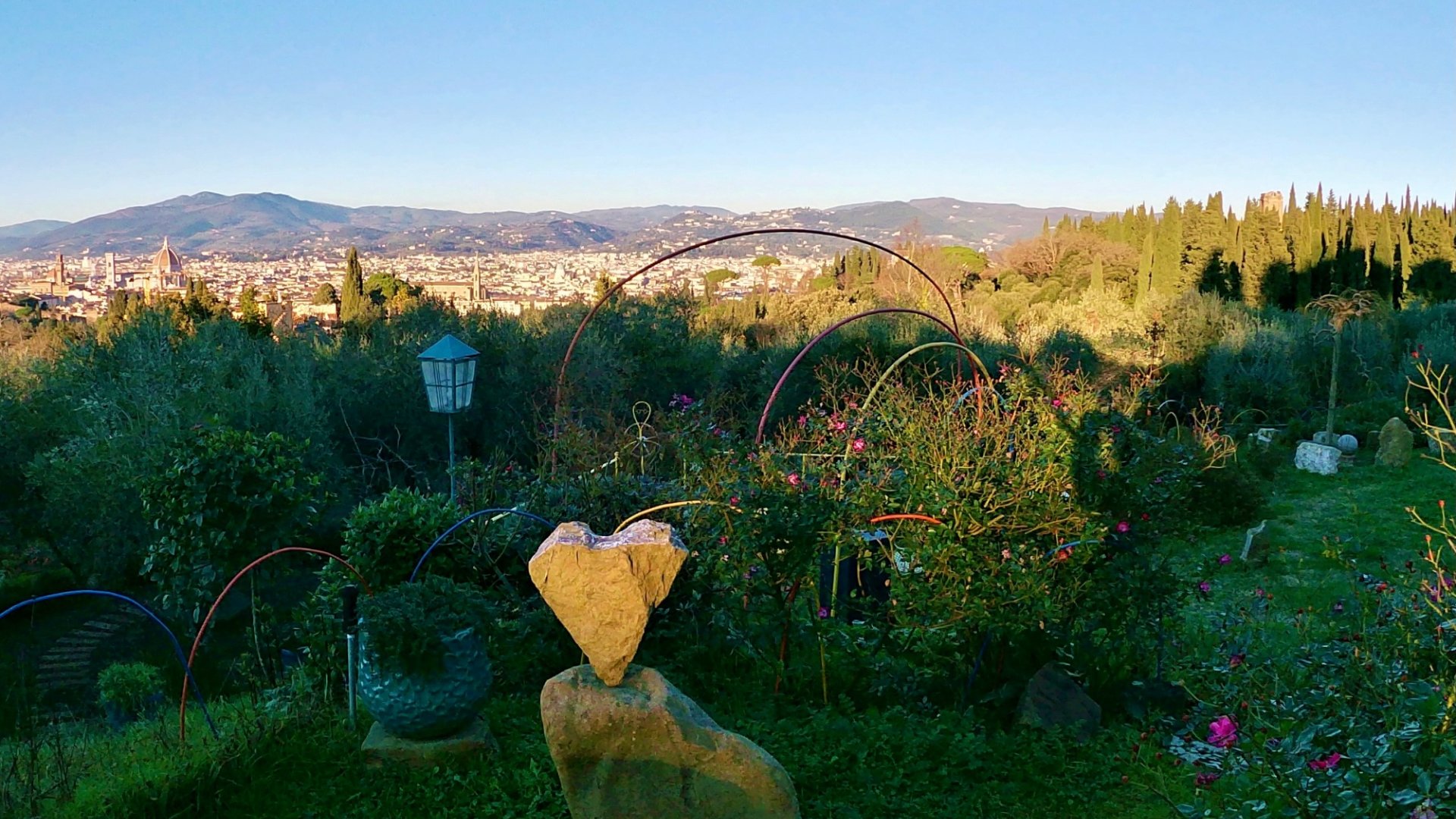 Emotional walk to discover the Segret Garden of Marvels in Florence