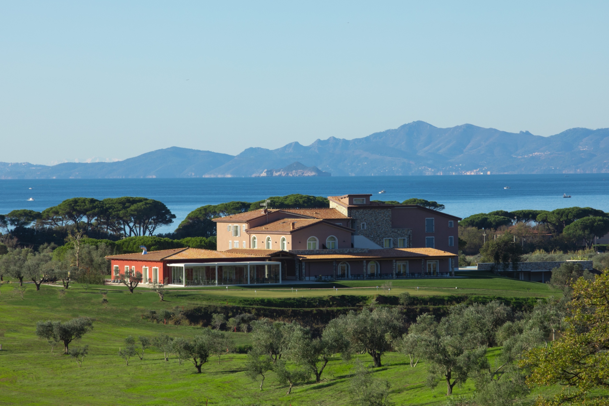 Il resort visto da lontano