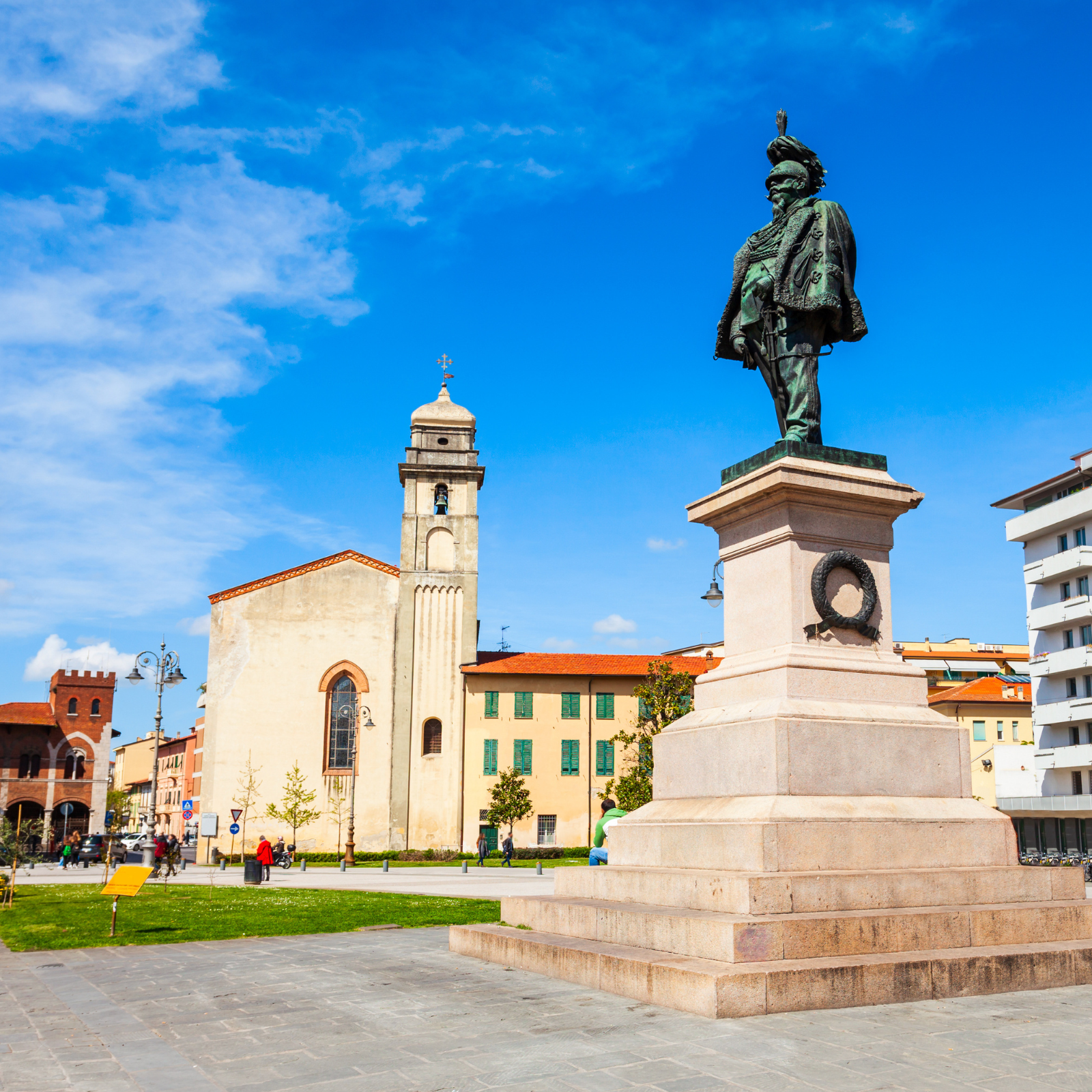 Visita del murale Tuttomondo, affascinante esempio di arte a cielo aperto nel centro di Pisa