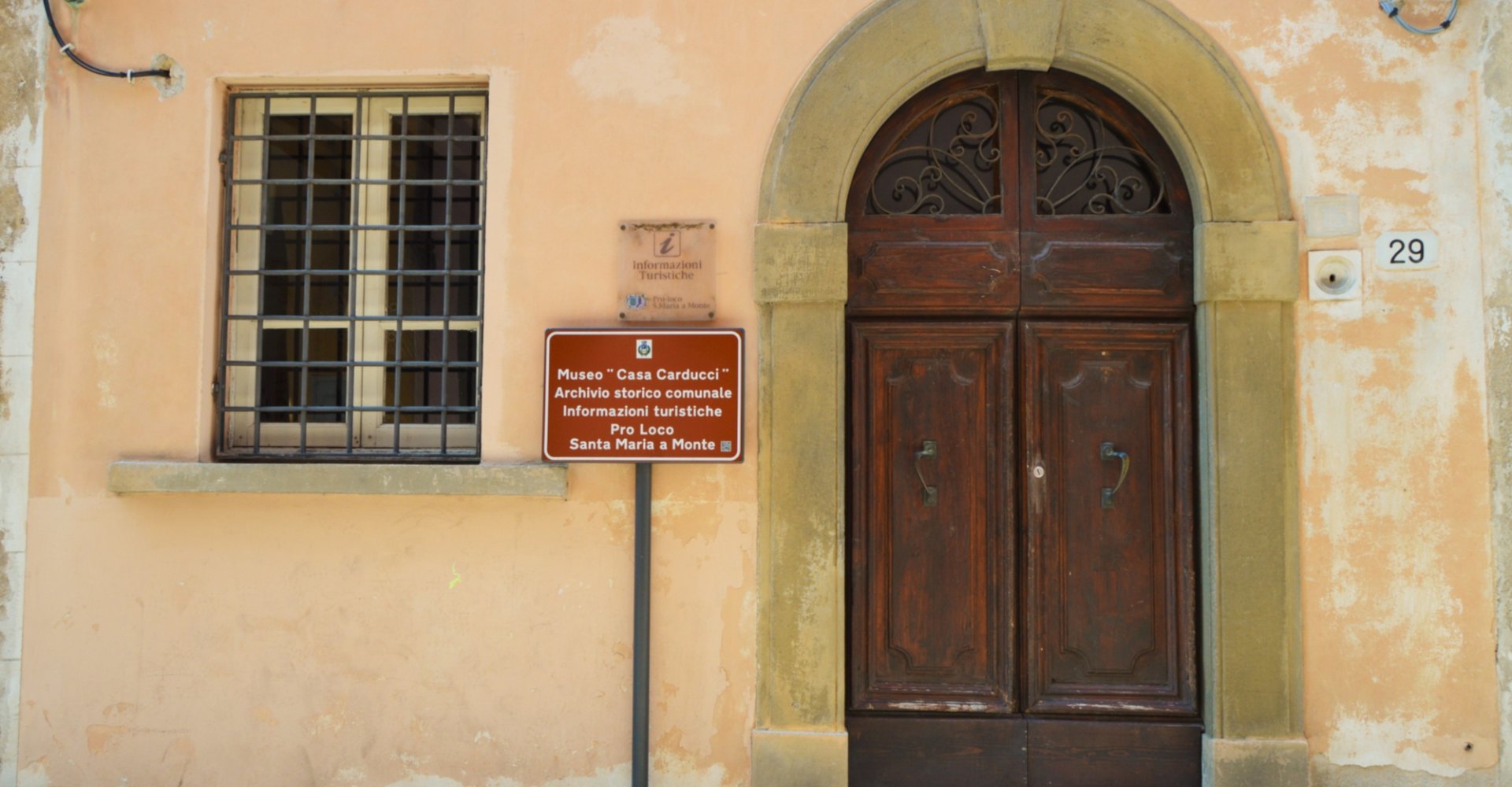 L'ingresso del Museo L'ingresso del Museo