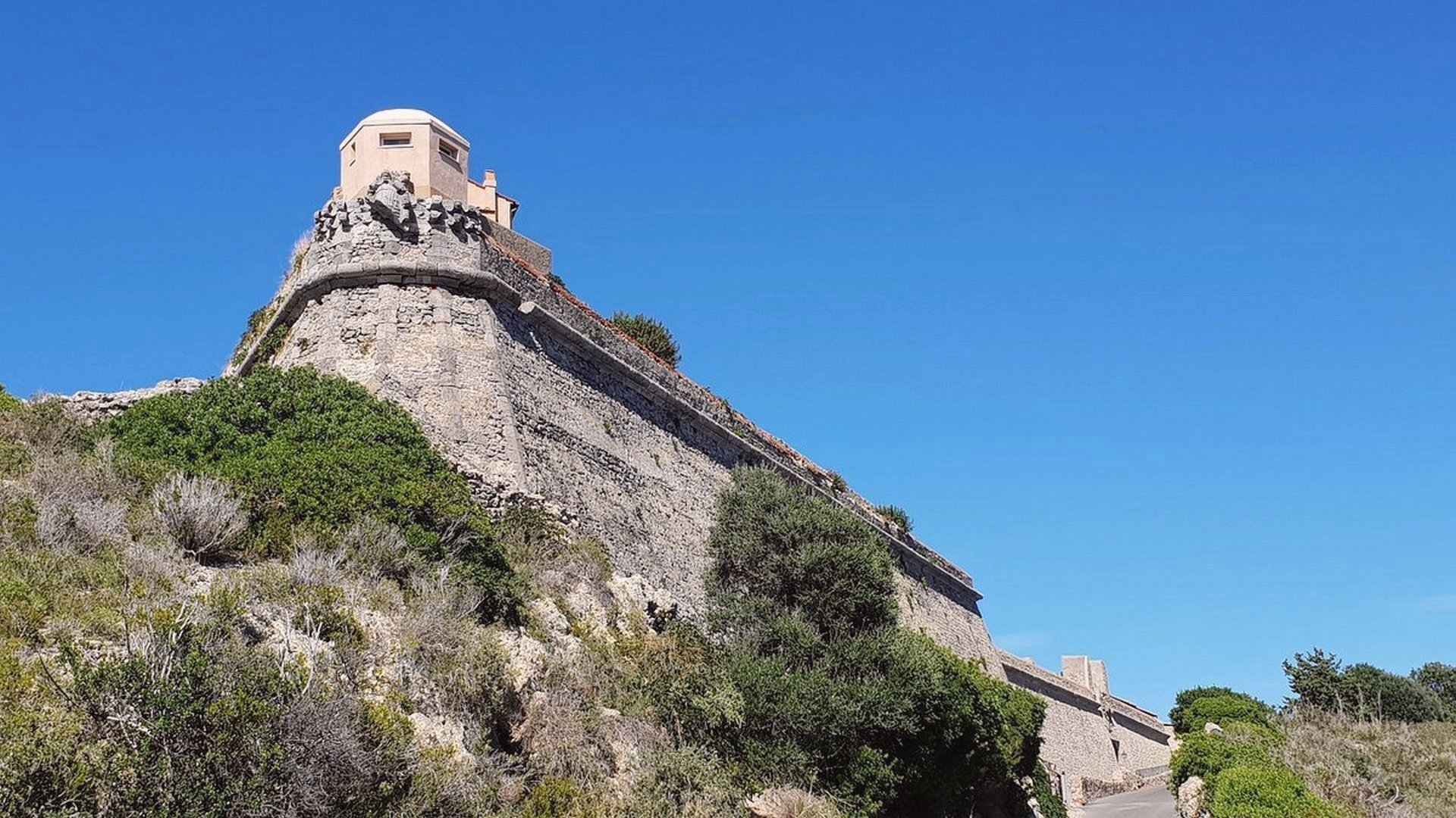 Tour around Porto Ercole and its Spanish forts