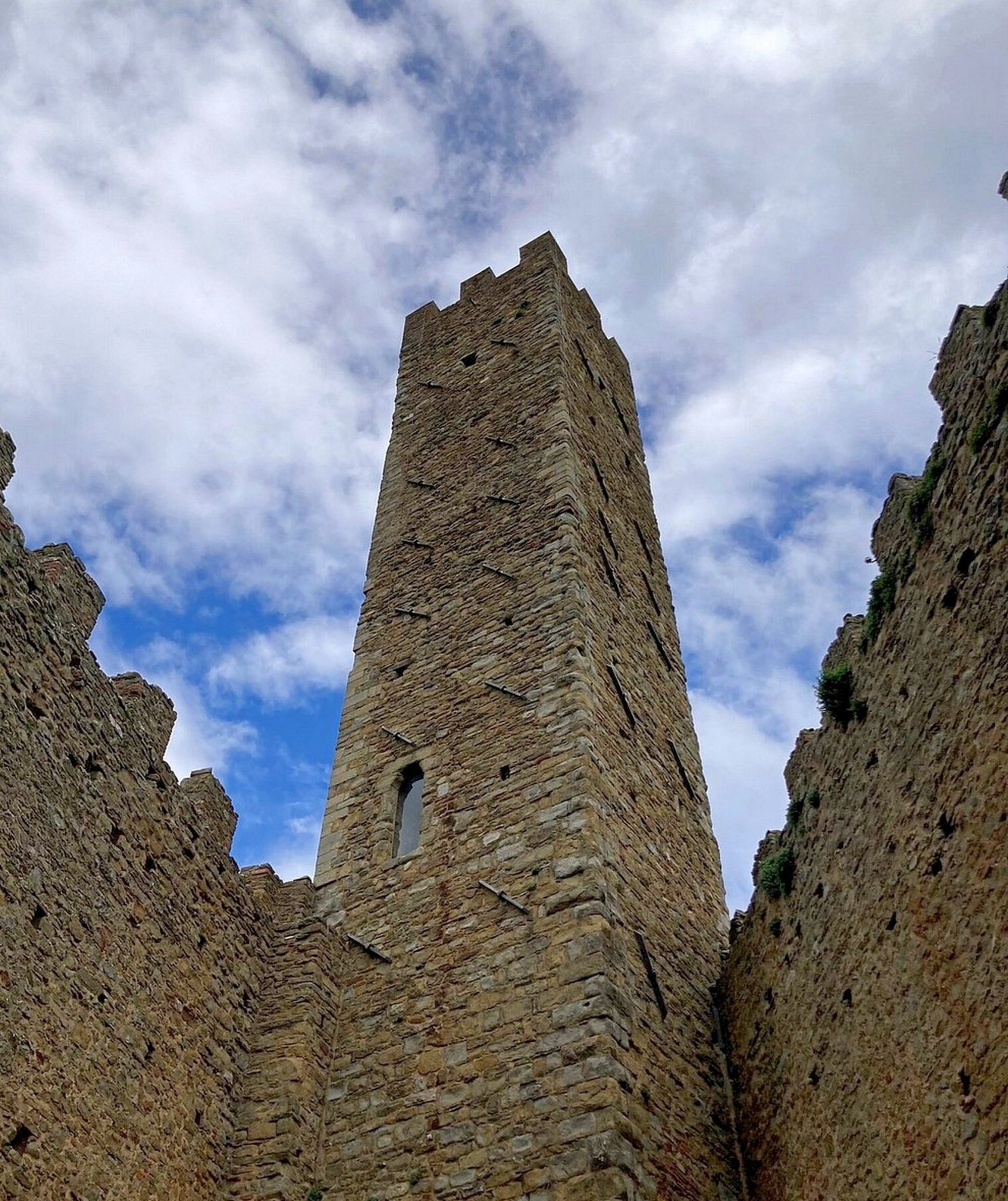 Il Castello di Montecchio Vesponi