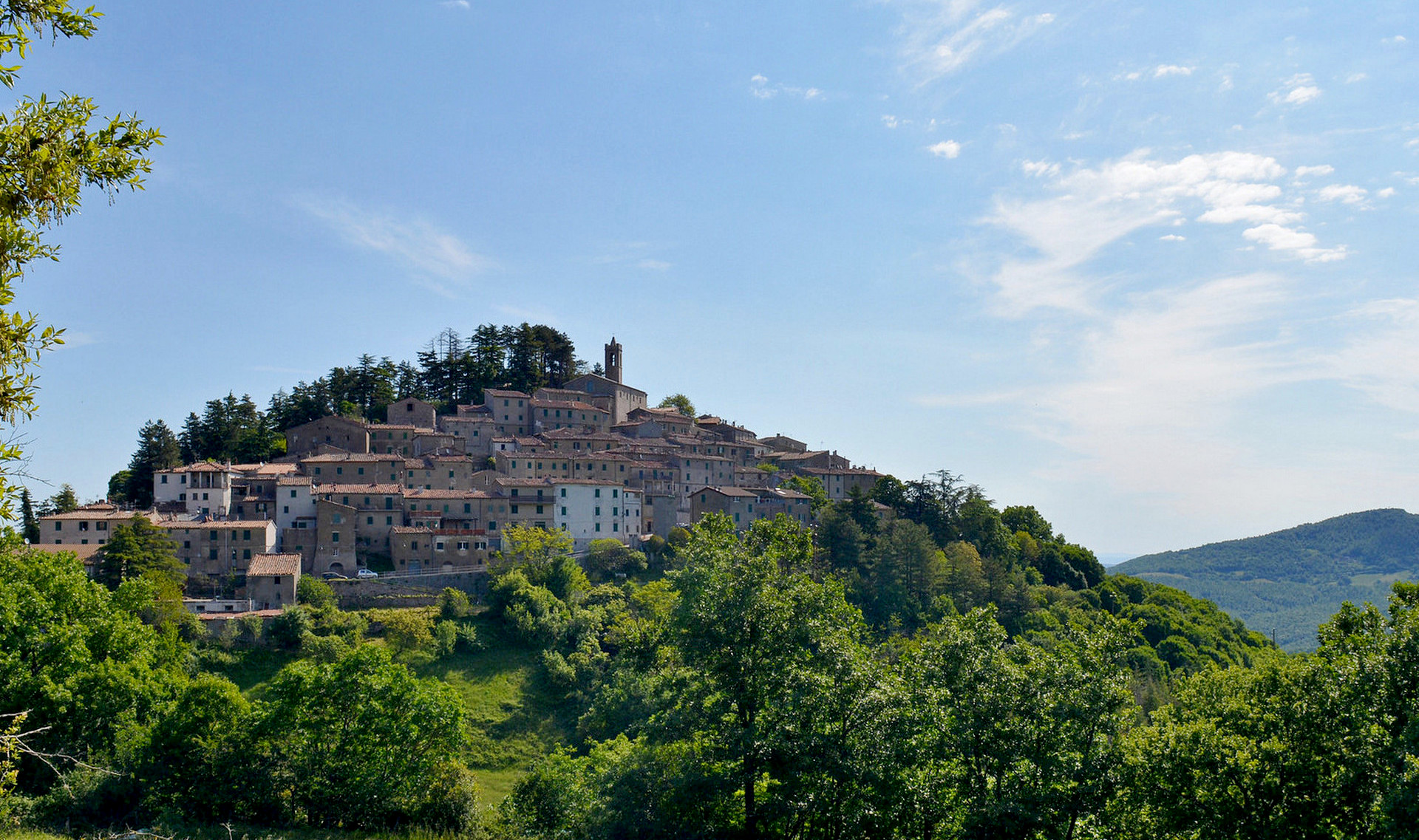 Gerfalco e i boschi Autunnali delle Cornate