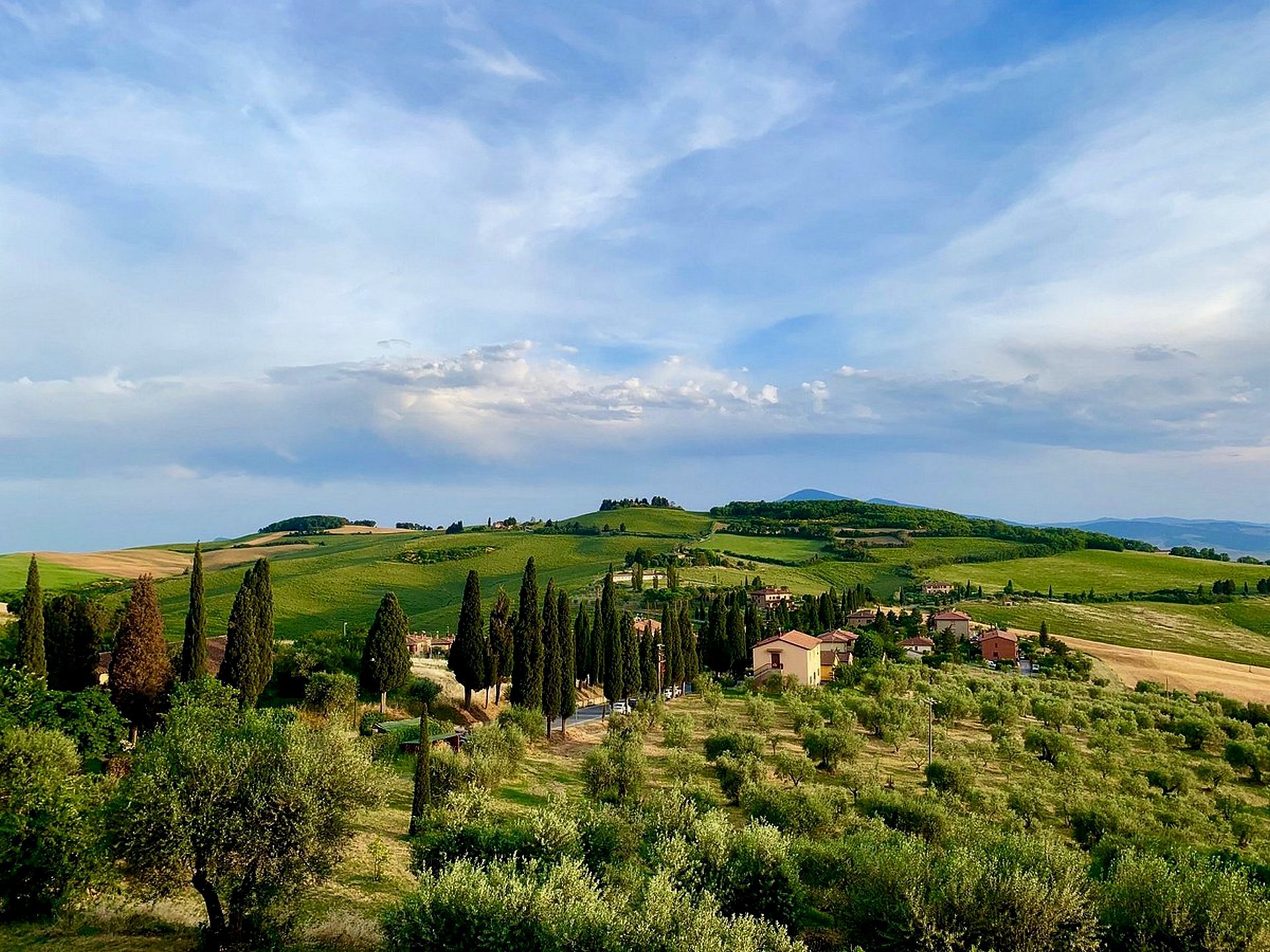 Trekking dei Borghi da Monticchiello a Montepulciano