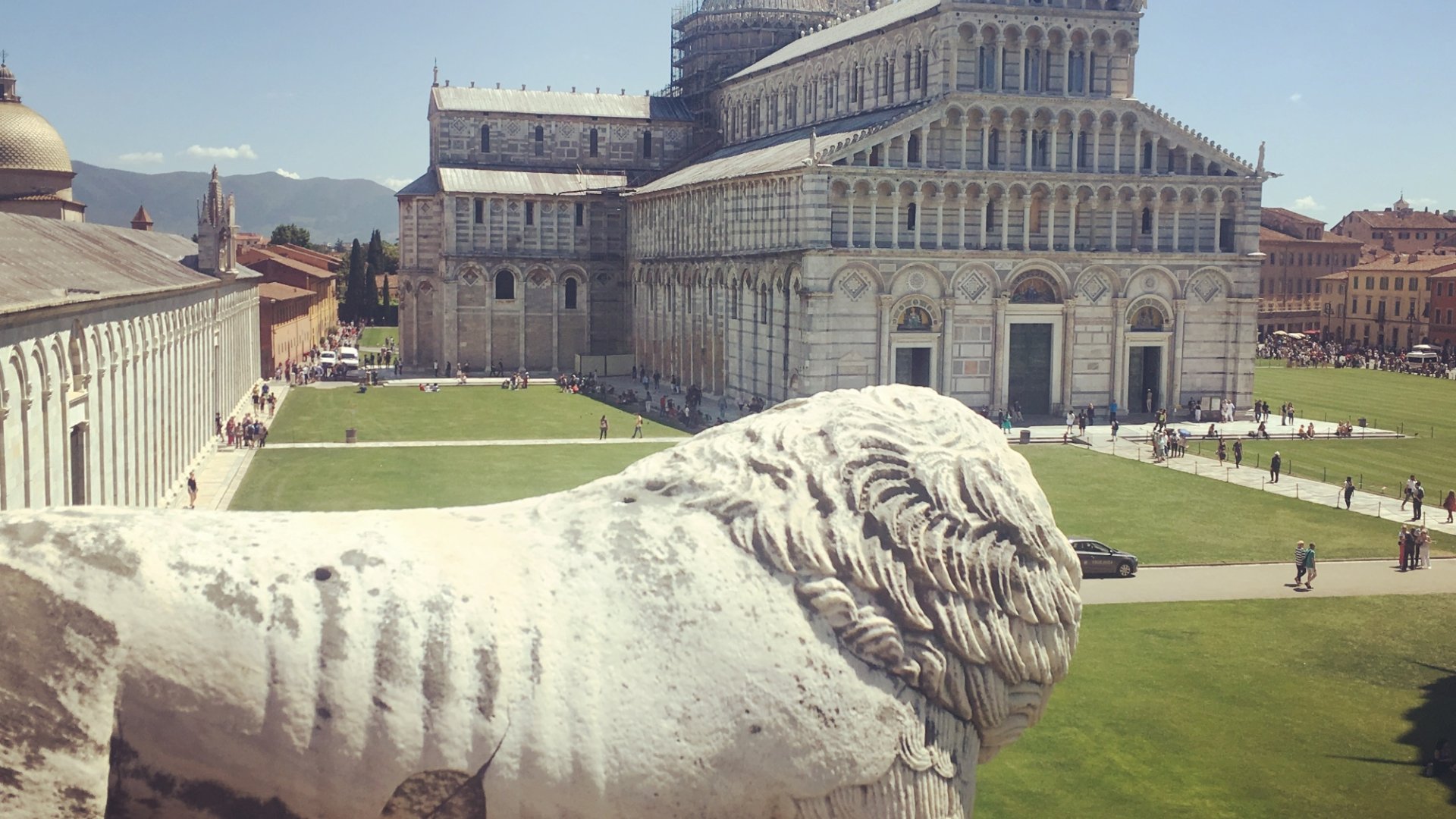Il tour ti condurrà alla scoperta dei monumenti della celebre Piazza dei Miracoli di Pisa