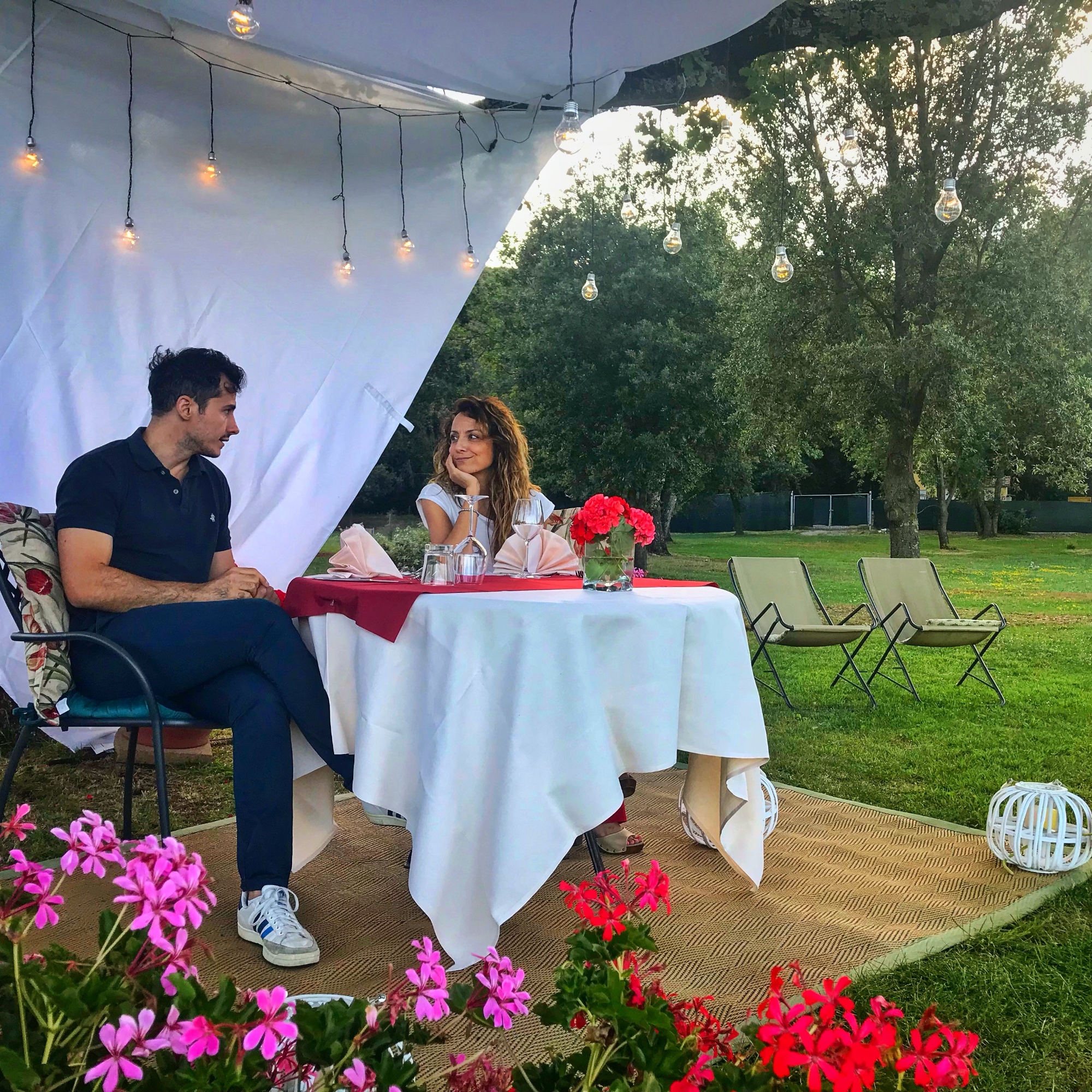 Cena romantica e soggiorno all’Hostaria Le Terre Rosse di San Gimignano