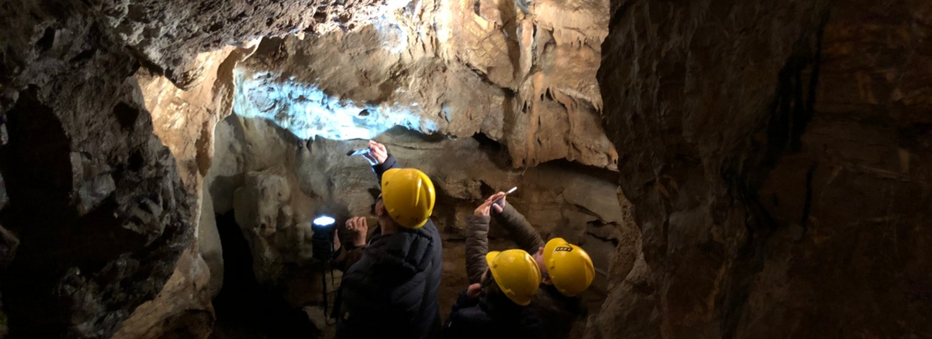 Pacchetto weekend per Famiglie con attività per bambini nella Grotta Millenaria