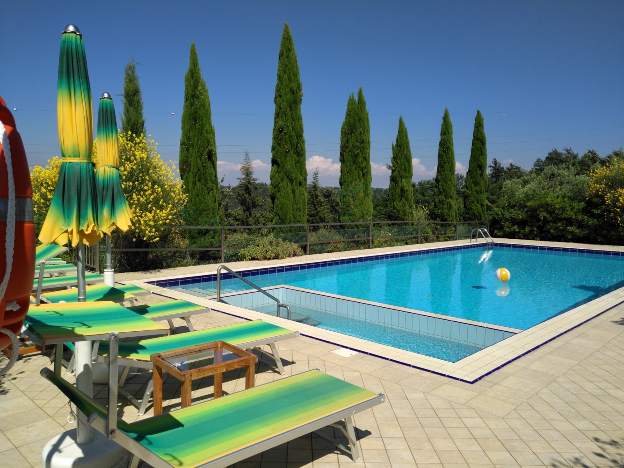 Scorcio piscina