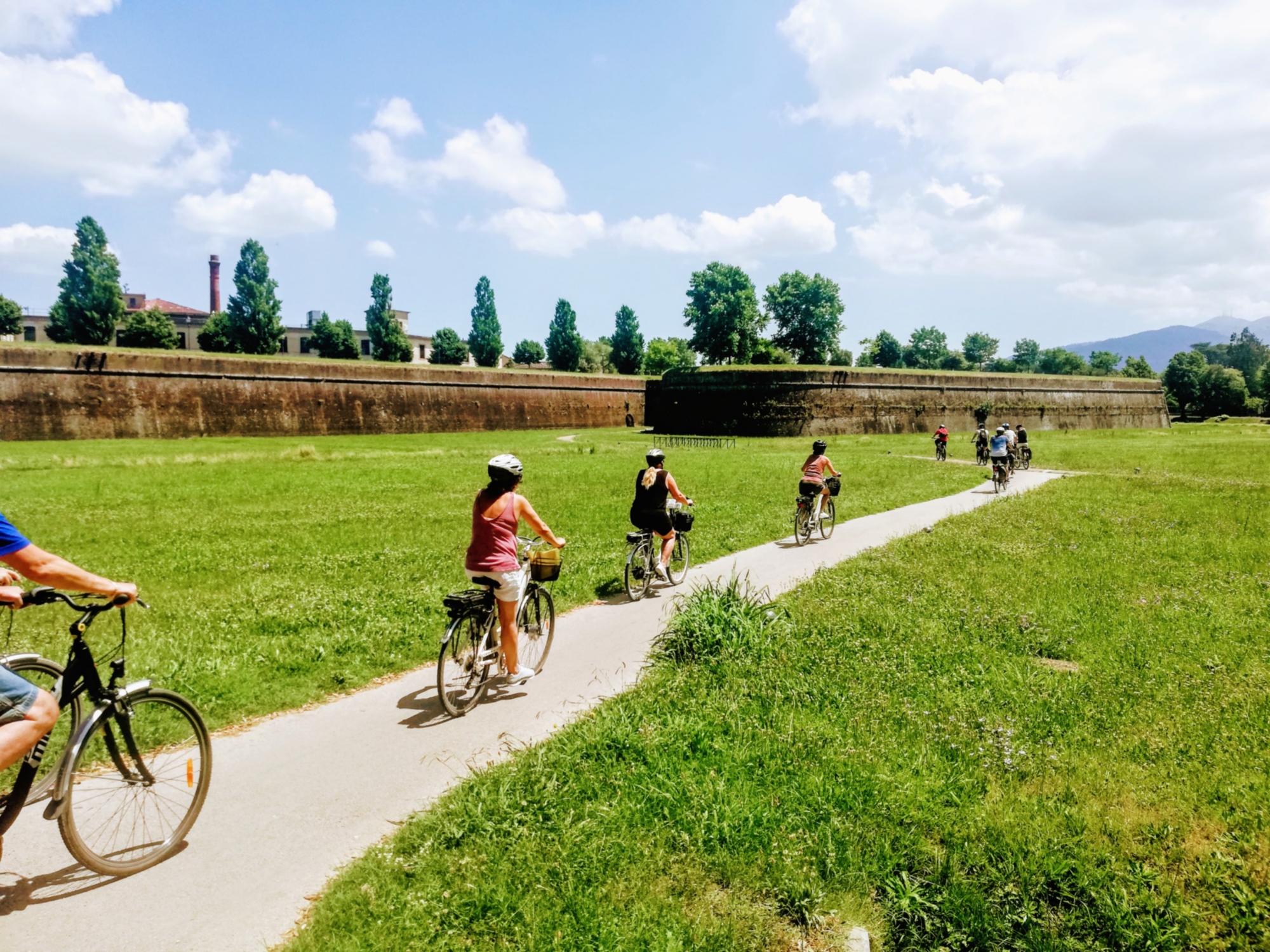 Tour in bicicletta da Lucca a Pisa con App