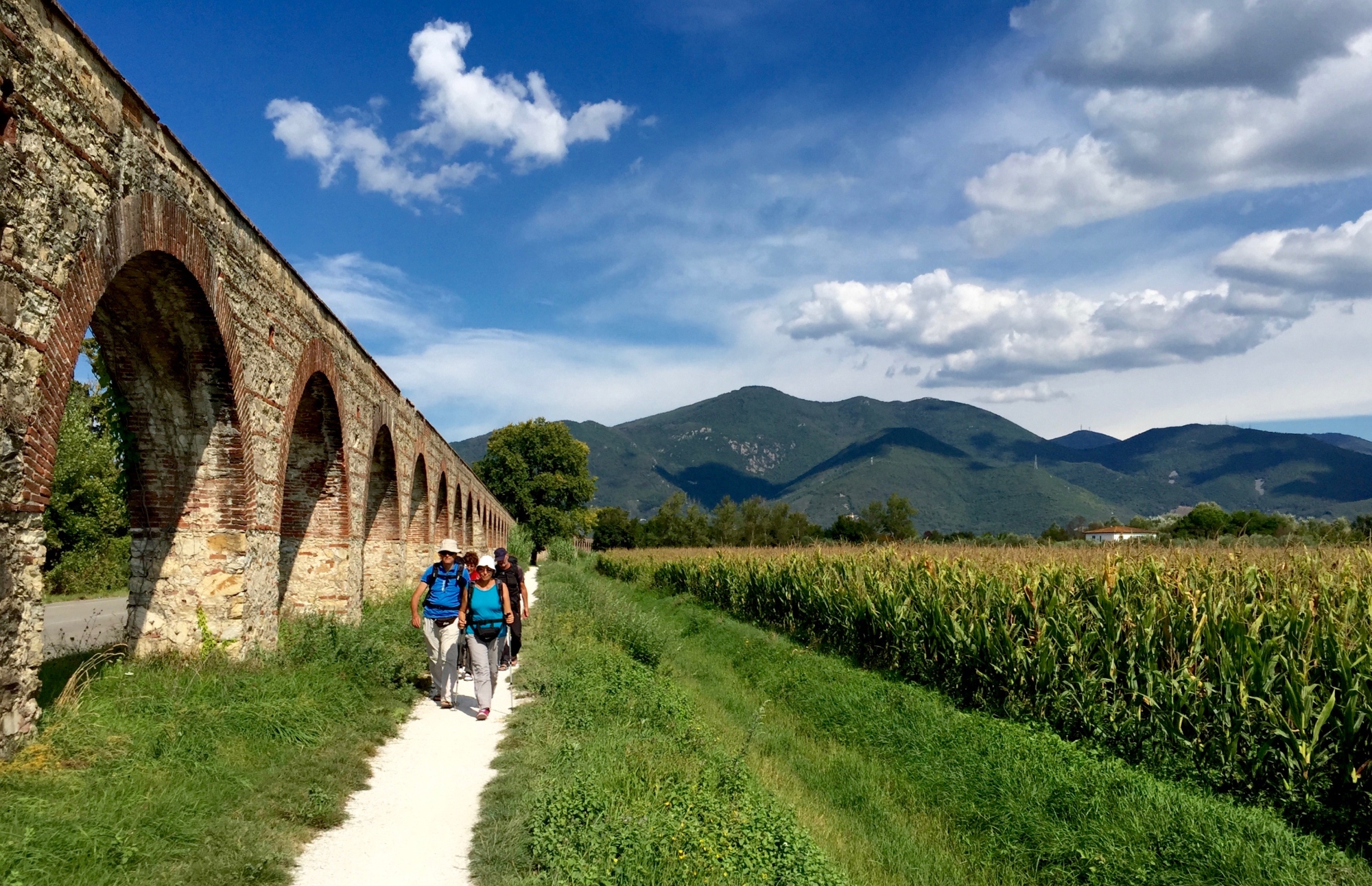 Un viaggio a piedi da Lucca a Pisa