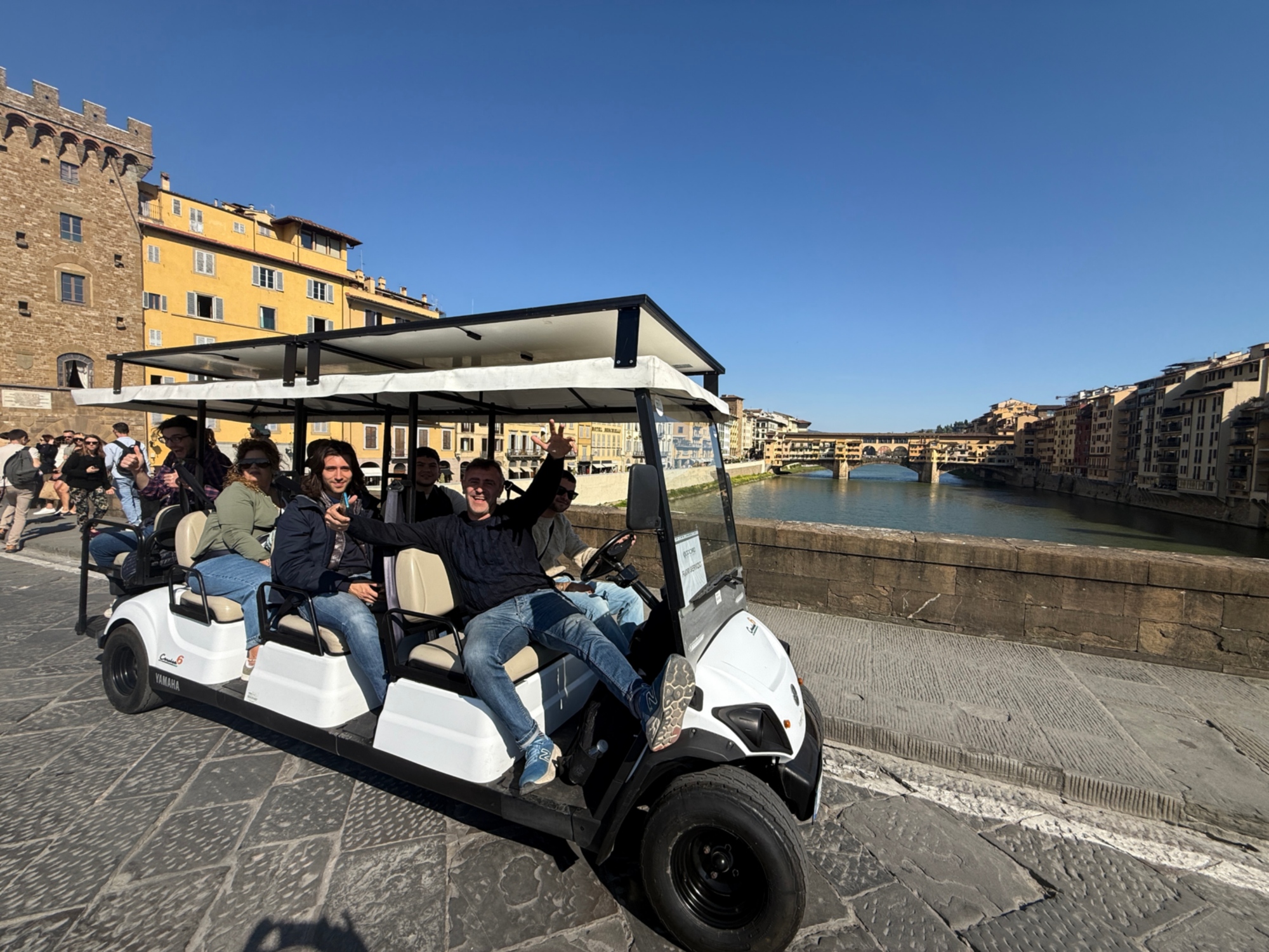 Golf cart tour con vista su Ponte Vecchio