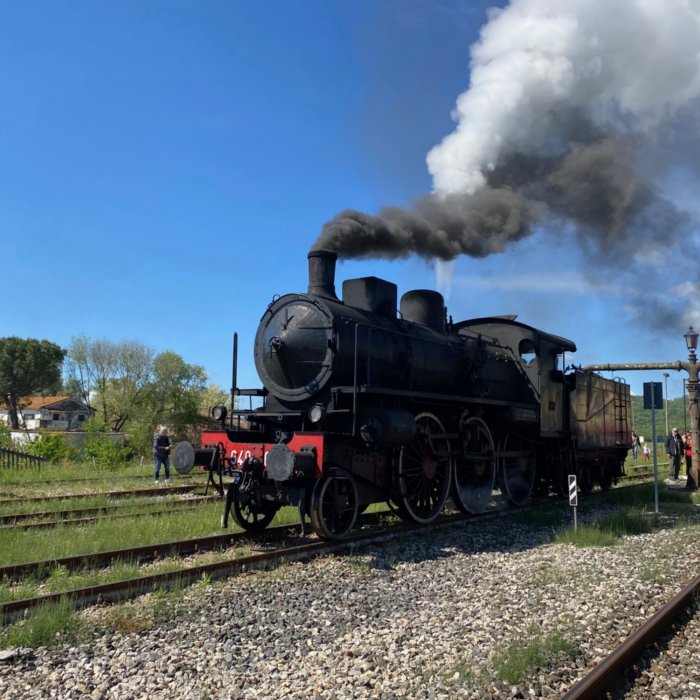 Domenica 6 dicembre vieni col treno storico a vapore da Grosseto a Siena Domenica 6 dicembre vieni col treno storico a vapore da Grosseto a Siena