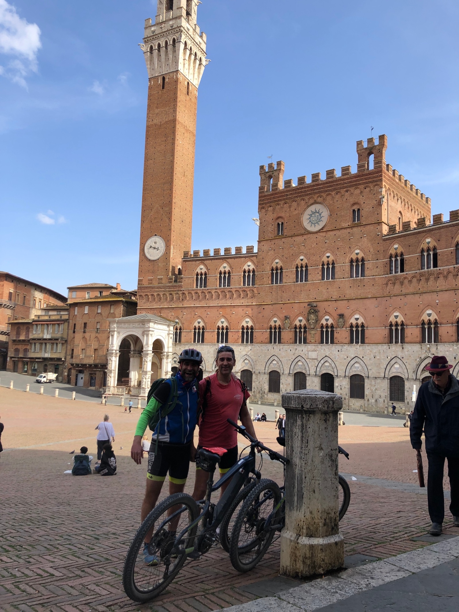 Via Francigena by bike from San Miniato to Siena 
