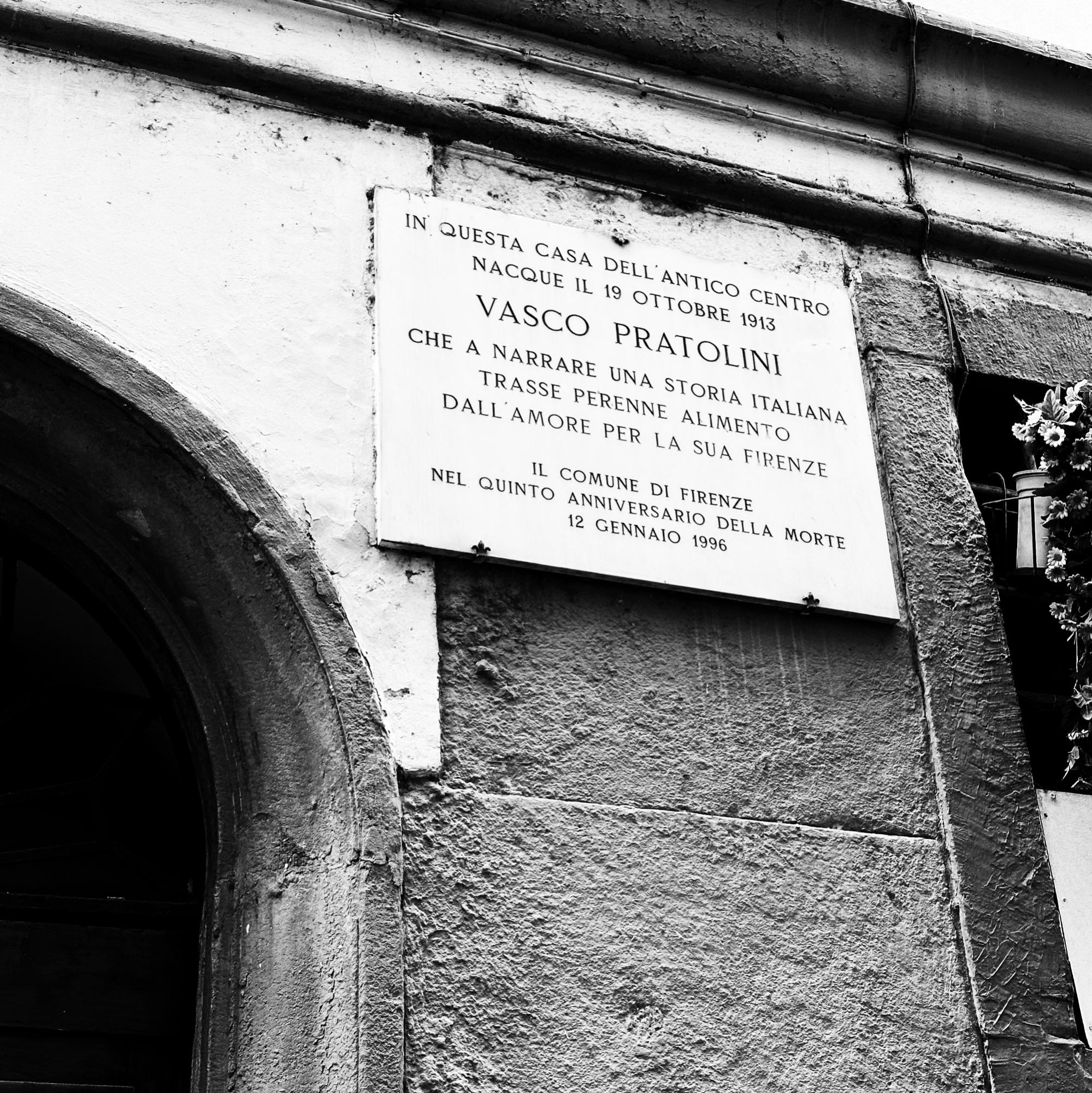 Tour foto-letterario di 9 chilometri nella città di Firenze sulle orme di Vasco Pratolini