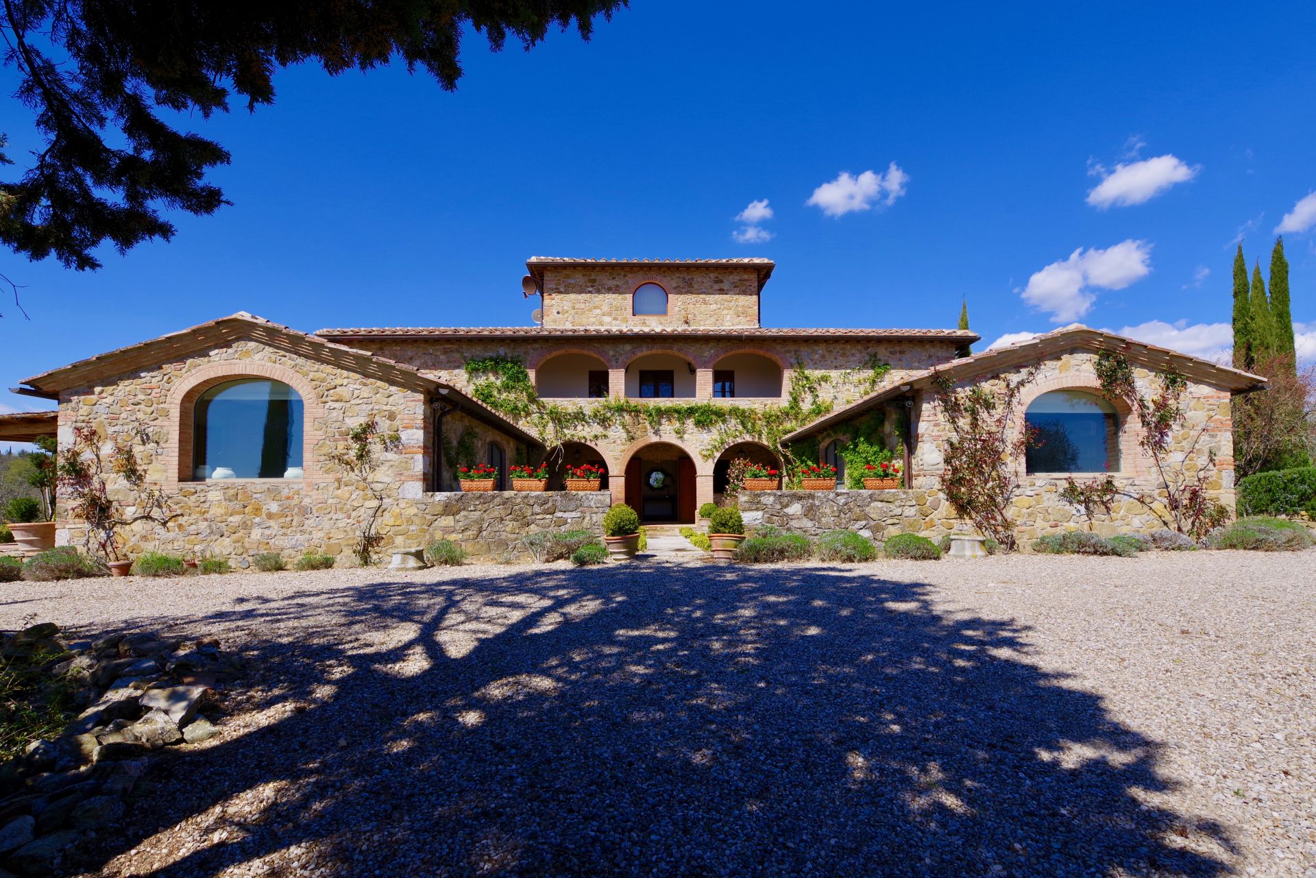 Camparone, luxury villa in the private Arceno estate, Chianti, Tuscany
